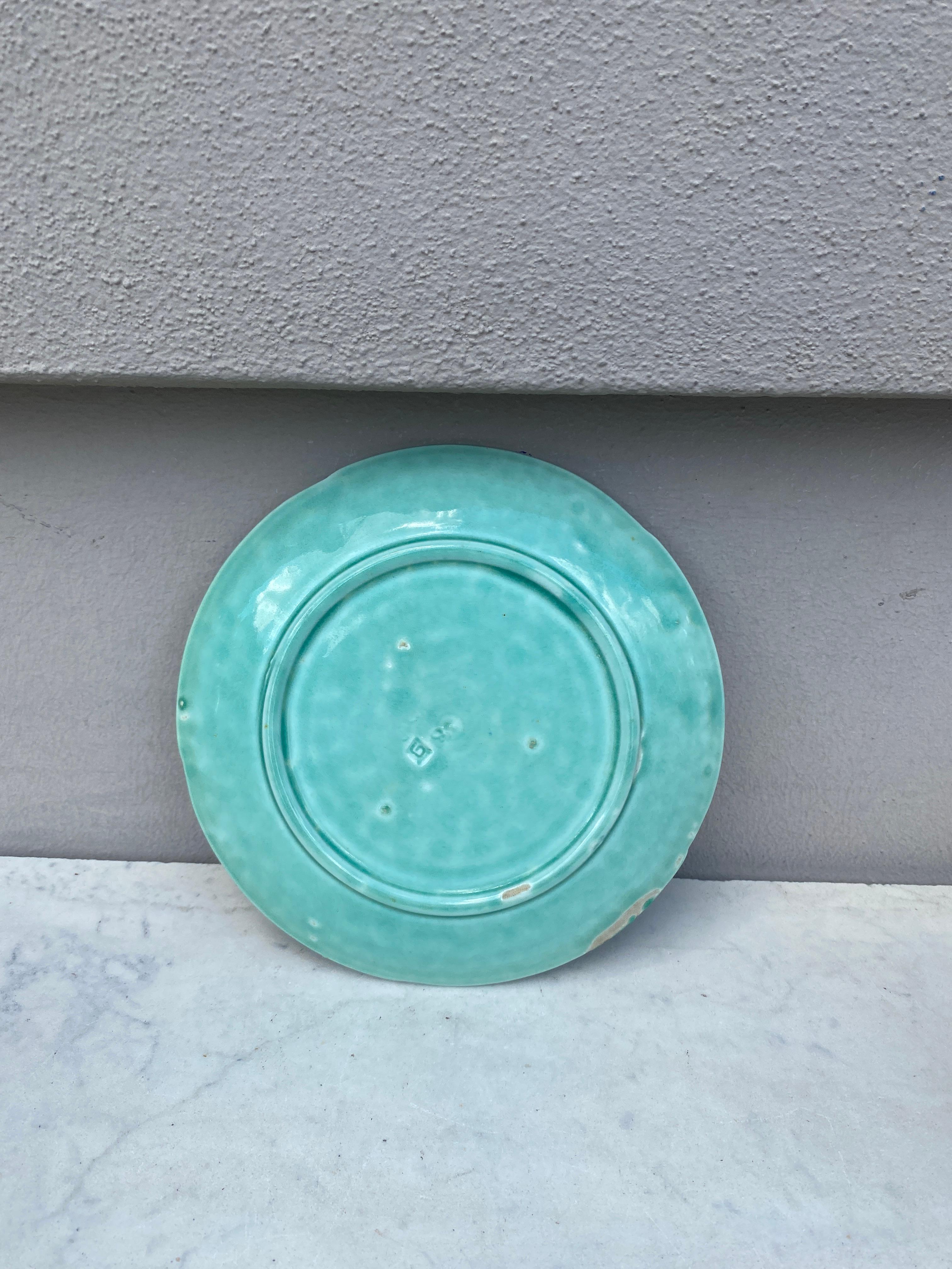 German Majolica Black-Eyed Susan Plate Circa 1900 In Good Condition For Sale In Austin, TX