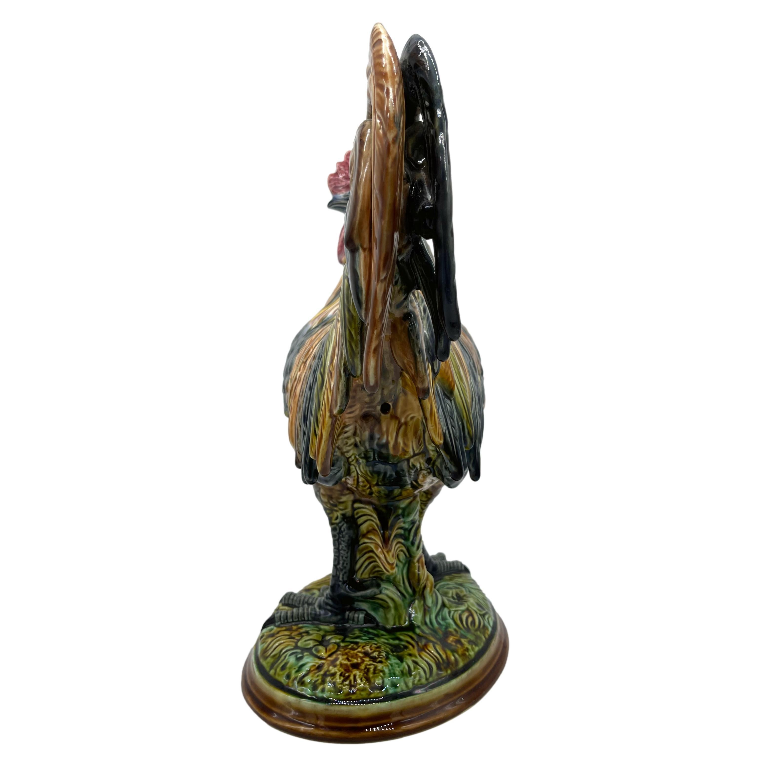 XIX secolo Gallo figurato in maiolica tedesca di Riedel Von Riedelstein, Dallwitz, 1885 ca. in vendita