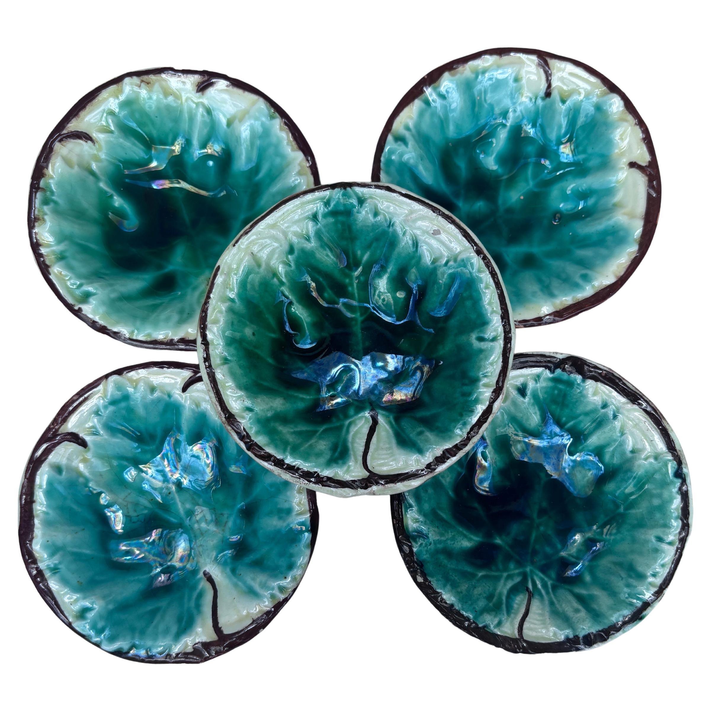 German Majolica Leaf Butter Pat circa 1900 In Good Condition For Sale In Austin, TX