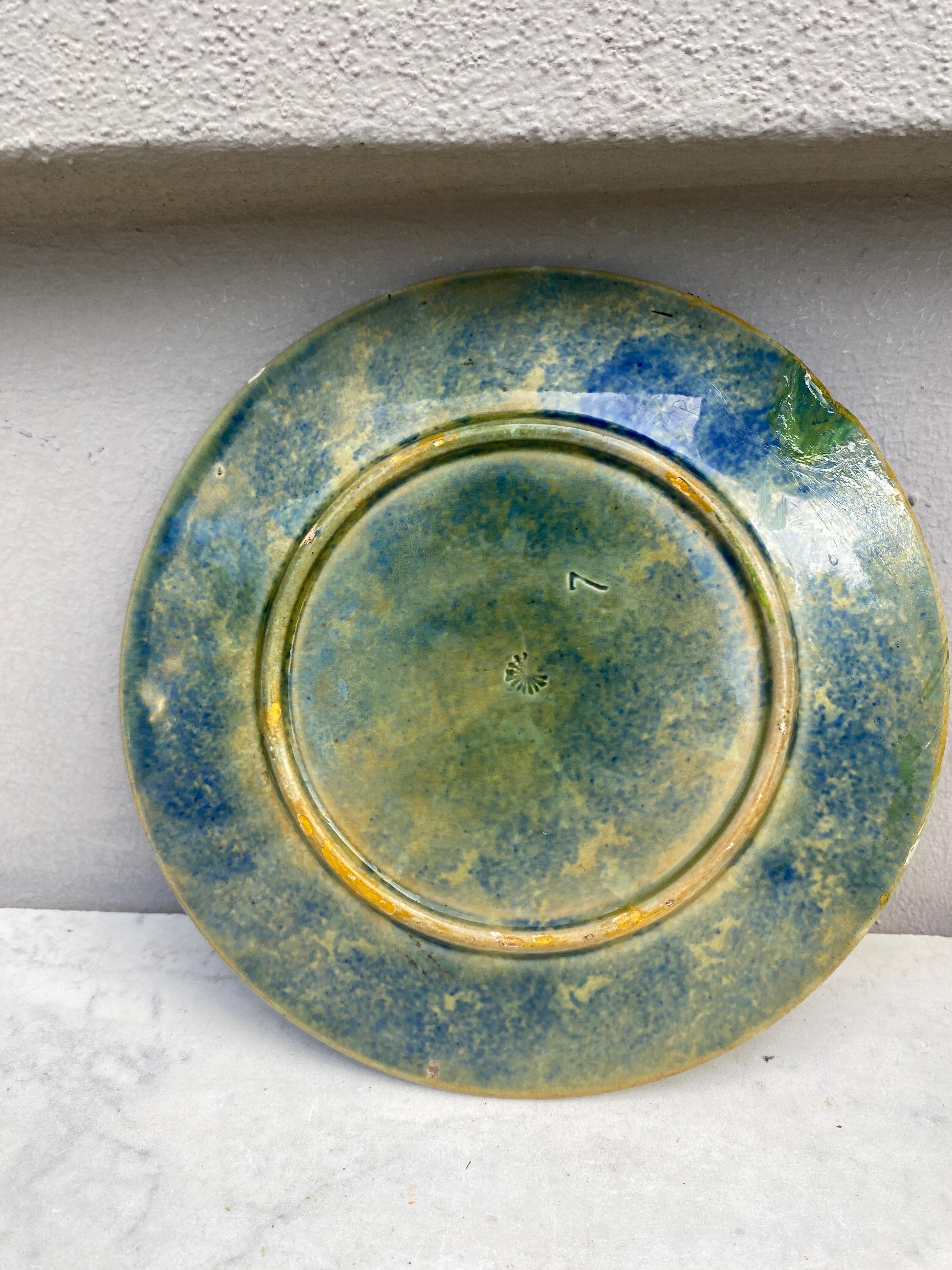 German Majolica Leaves & Ferns Plate, circa 1890 In Good Condition For Sale In Austin, TX