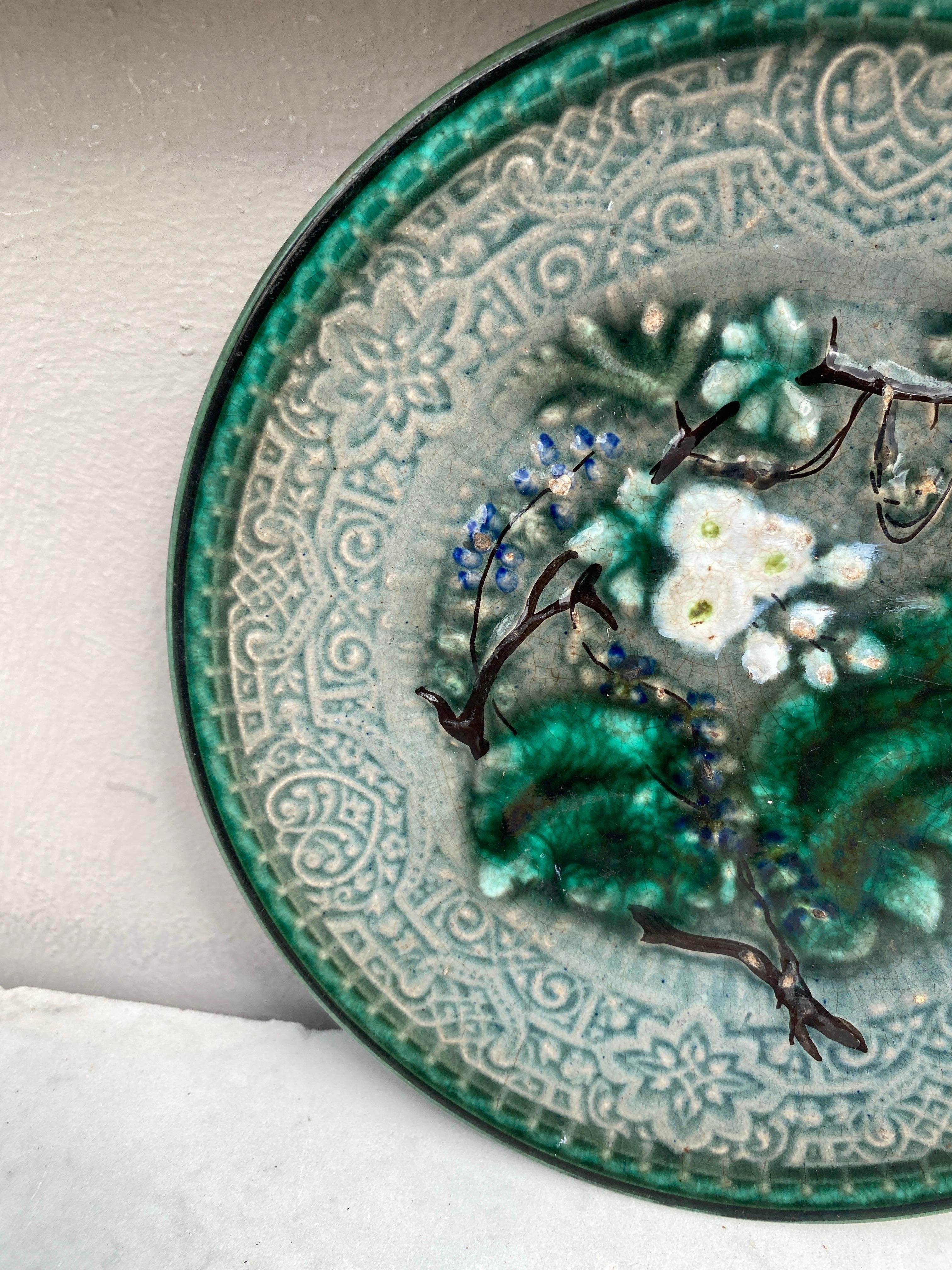 Rustic German Majolica Leaves Plate, circa 1890 For Sale