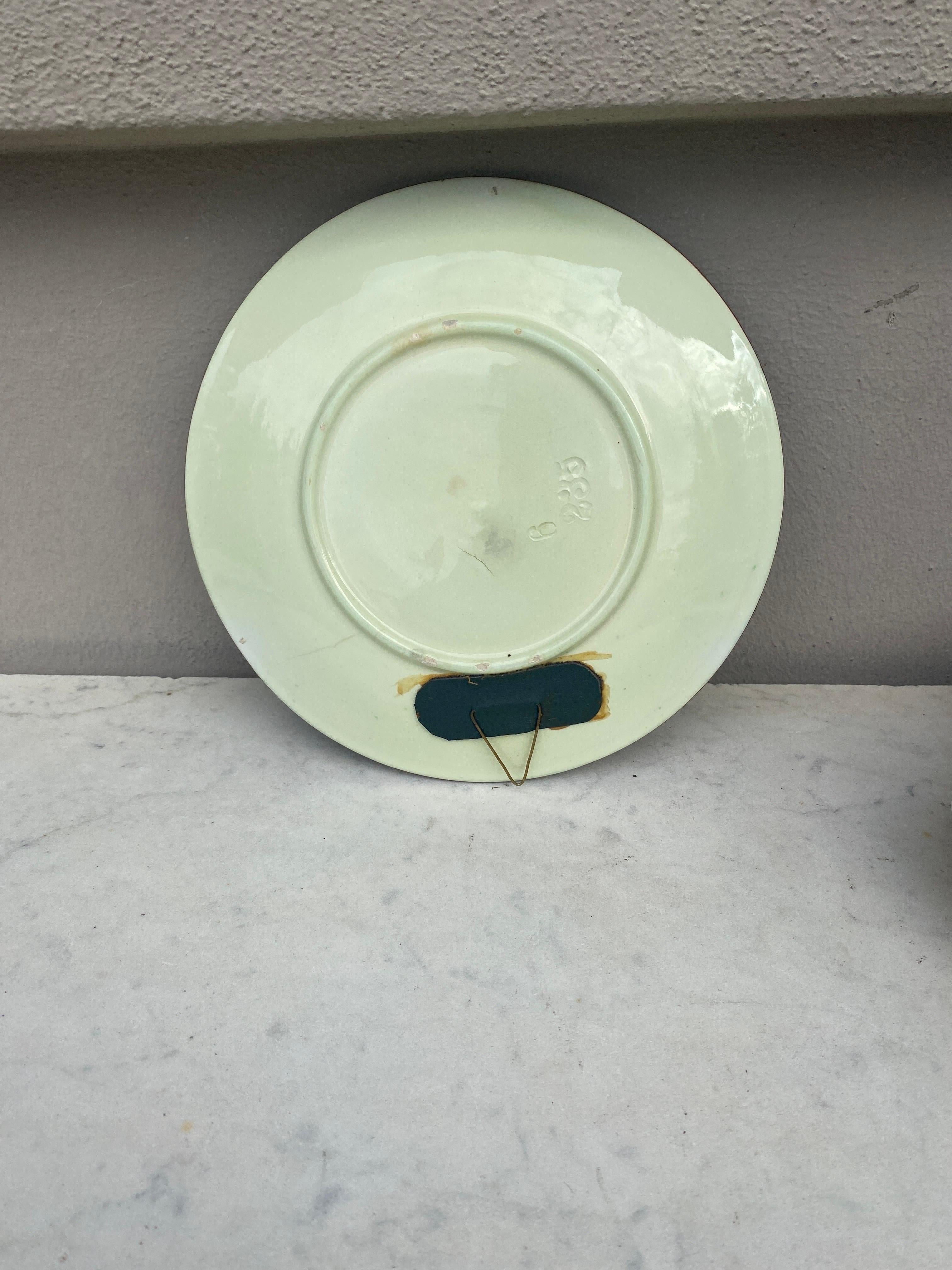 German Majolica Leaves Plate circa 1900 In Good Condition In Austin, TX