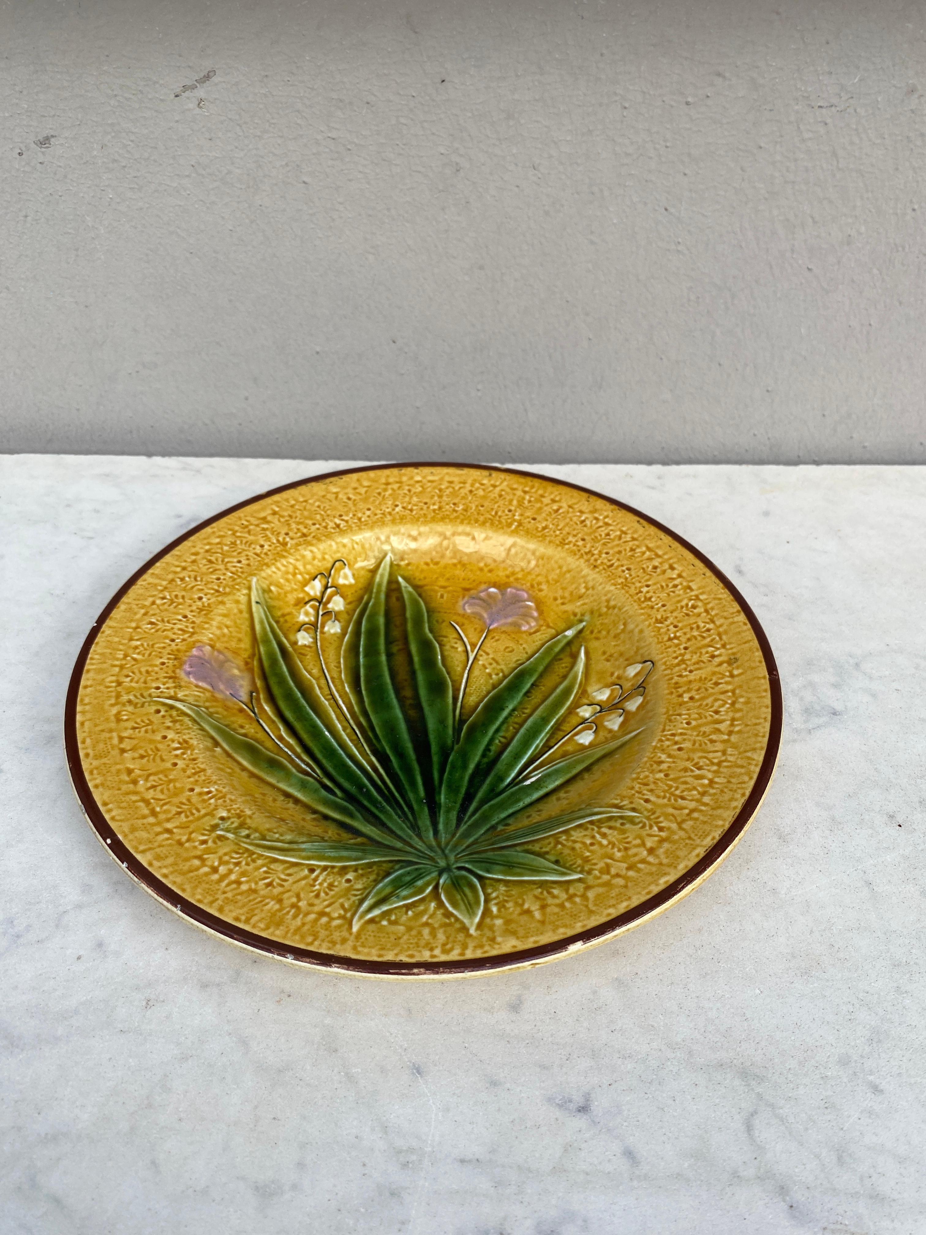 German Majolica Lily of the Valley large leaves and pink flowers Plate circa 1890.