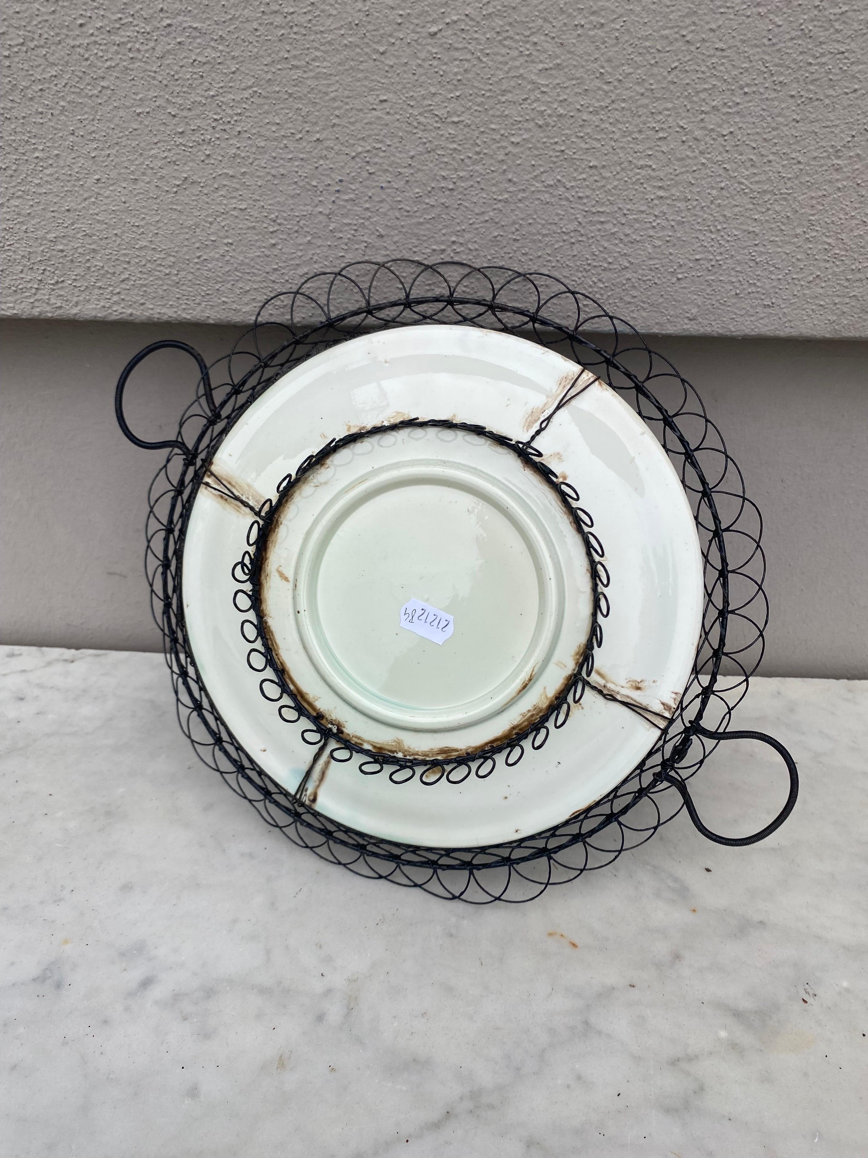 Early 20th Century German Majolica Wire Leaves Basket, circa 1900