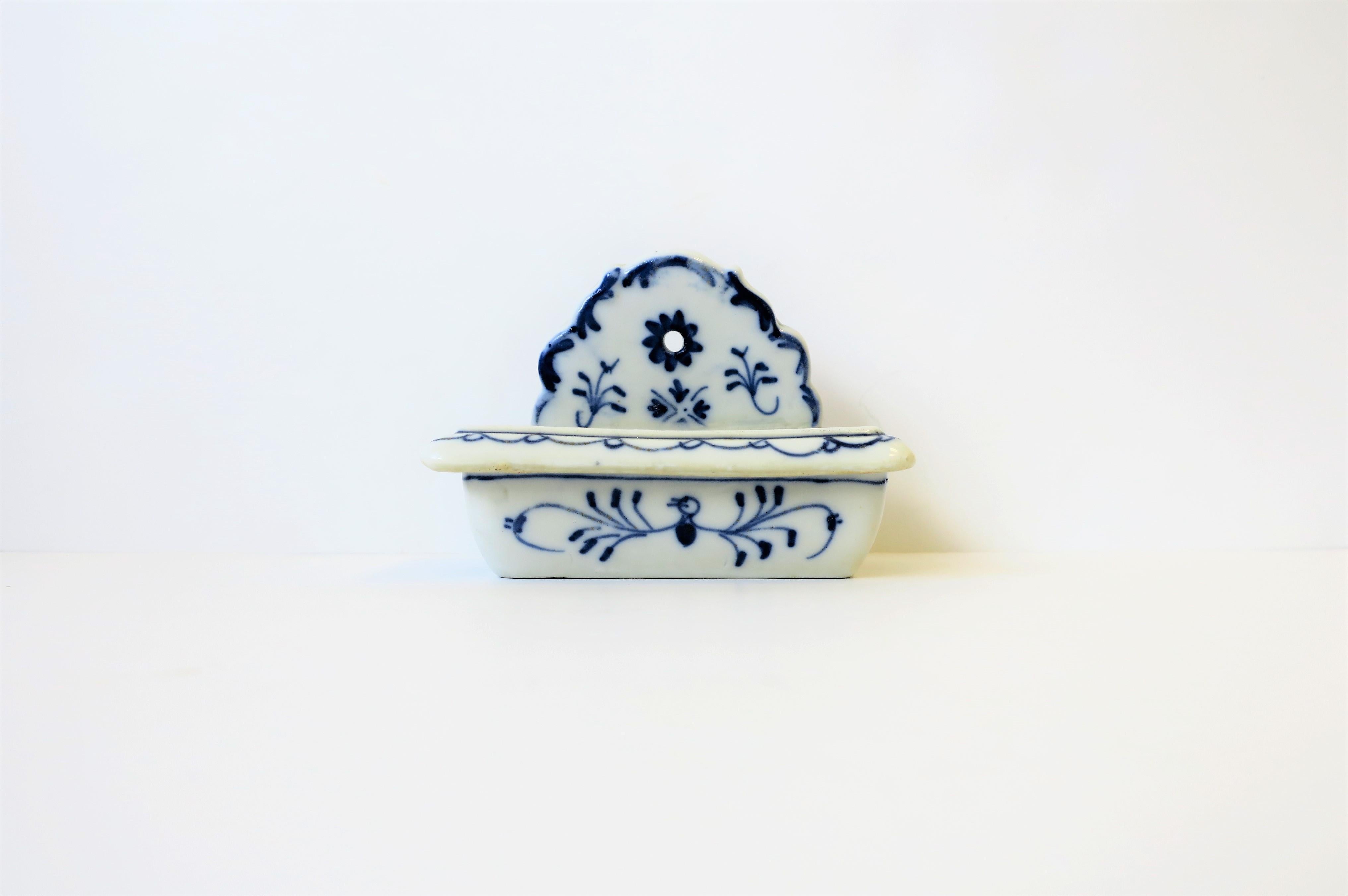 blue and white soap dish