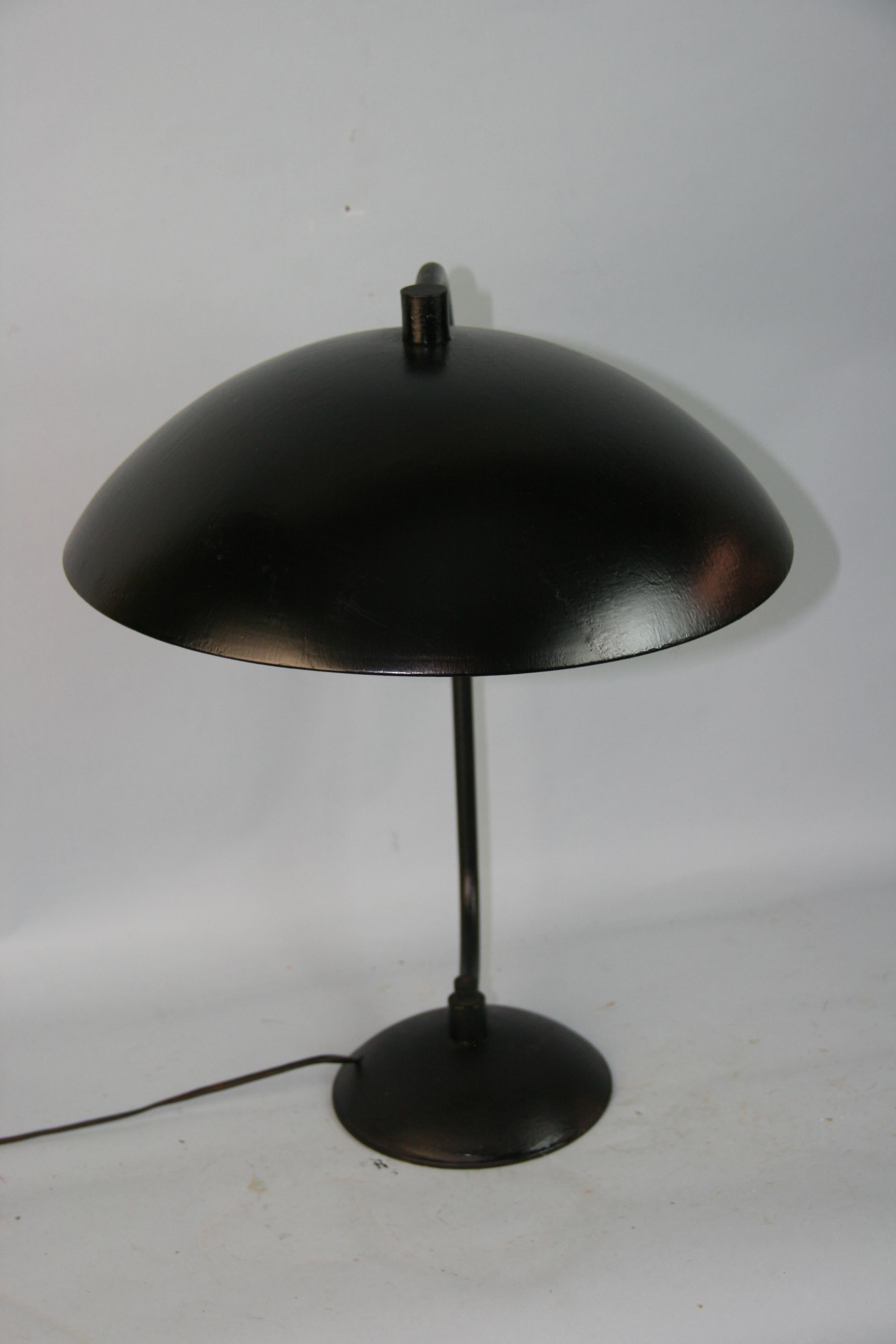 Metal Midcentury Kurt Versen Saucer Table or Desk Lamp 1950's