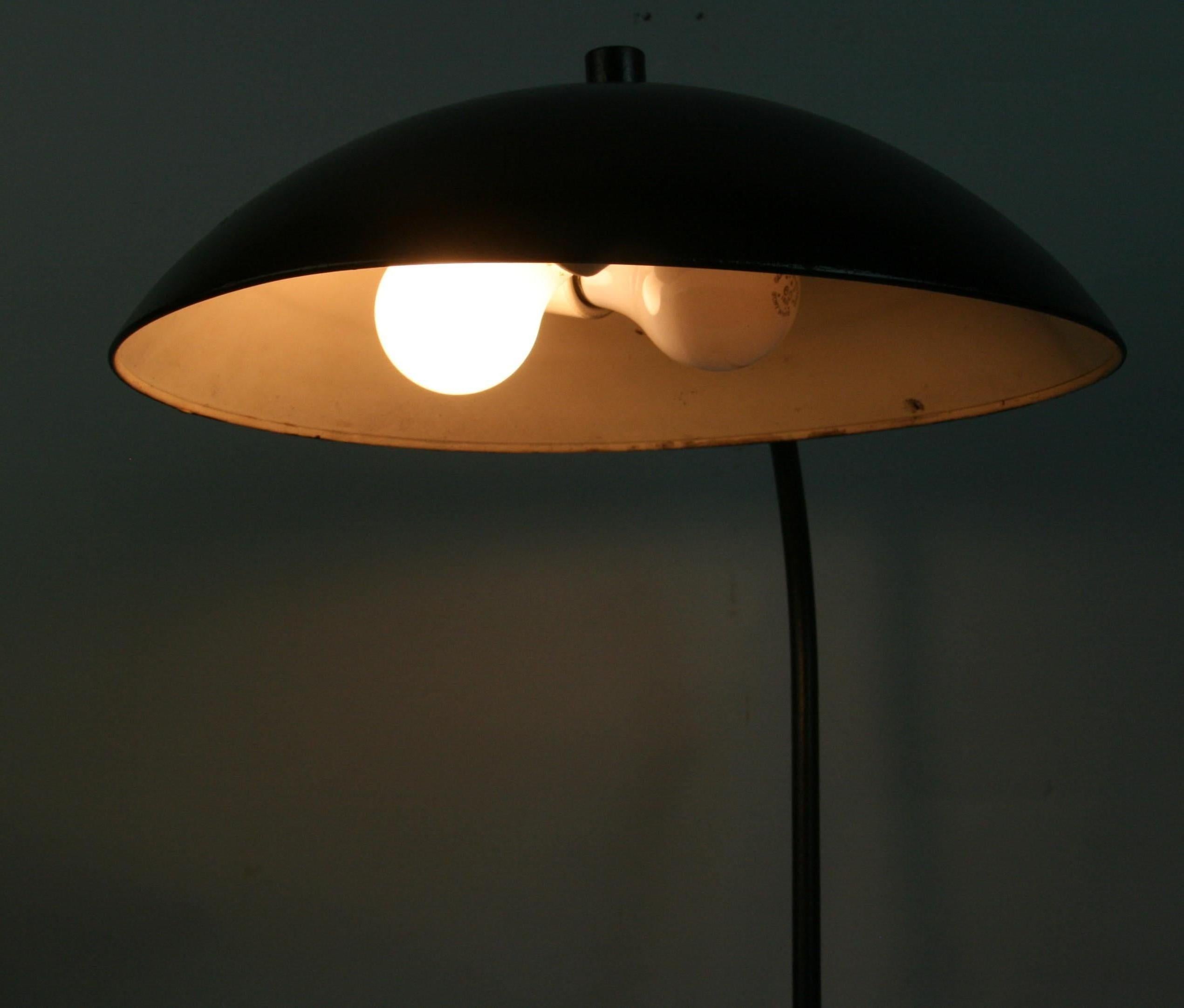 Midcentury Kurt Versen Saucer Table or Desk Lamp 1950's 1