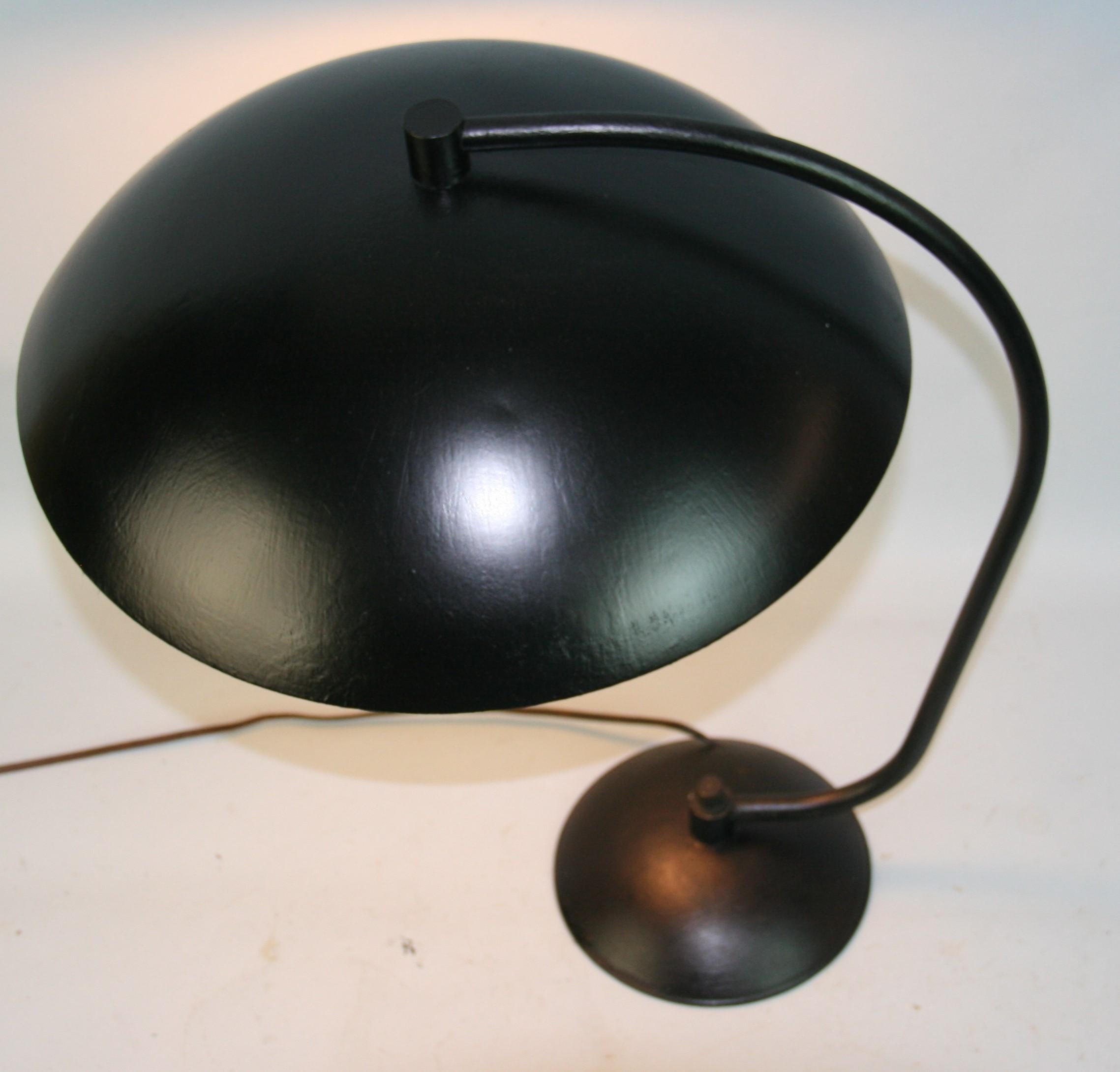 Midcentury Kurt Versen Saucer Table or Desk Lamp 1950's 3