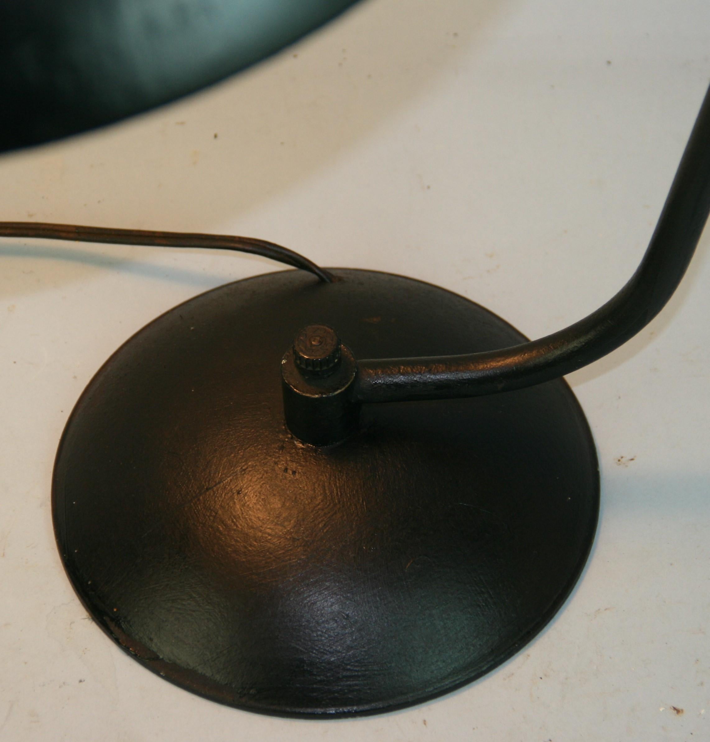 Midcentury Kurt Versen Saucer Table or Desk Lamp 1950's 4