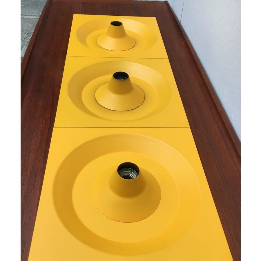 Deutsche Metall-Wand- oder Deckenleuchte von Klaus Hempel für Kaiser Leuchten, 1970er Jahre (20. Jahrhundert) im Angebot