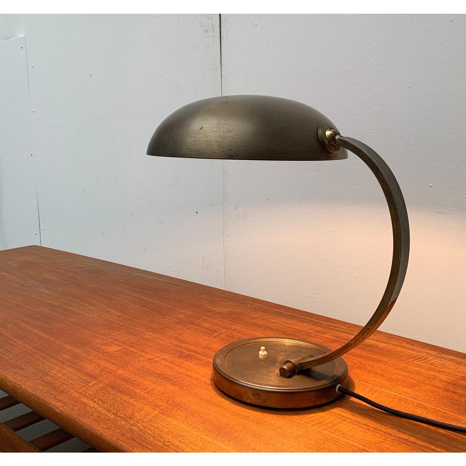 Lámpara de mesa alemana de latón de mediados de siglo de Gecos Cosack Moderno de mediados de siglo en venta