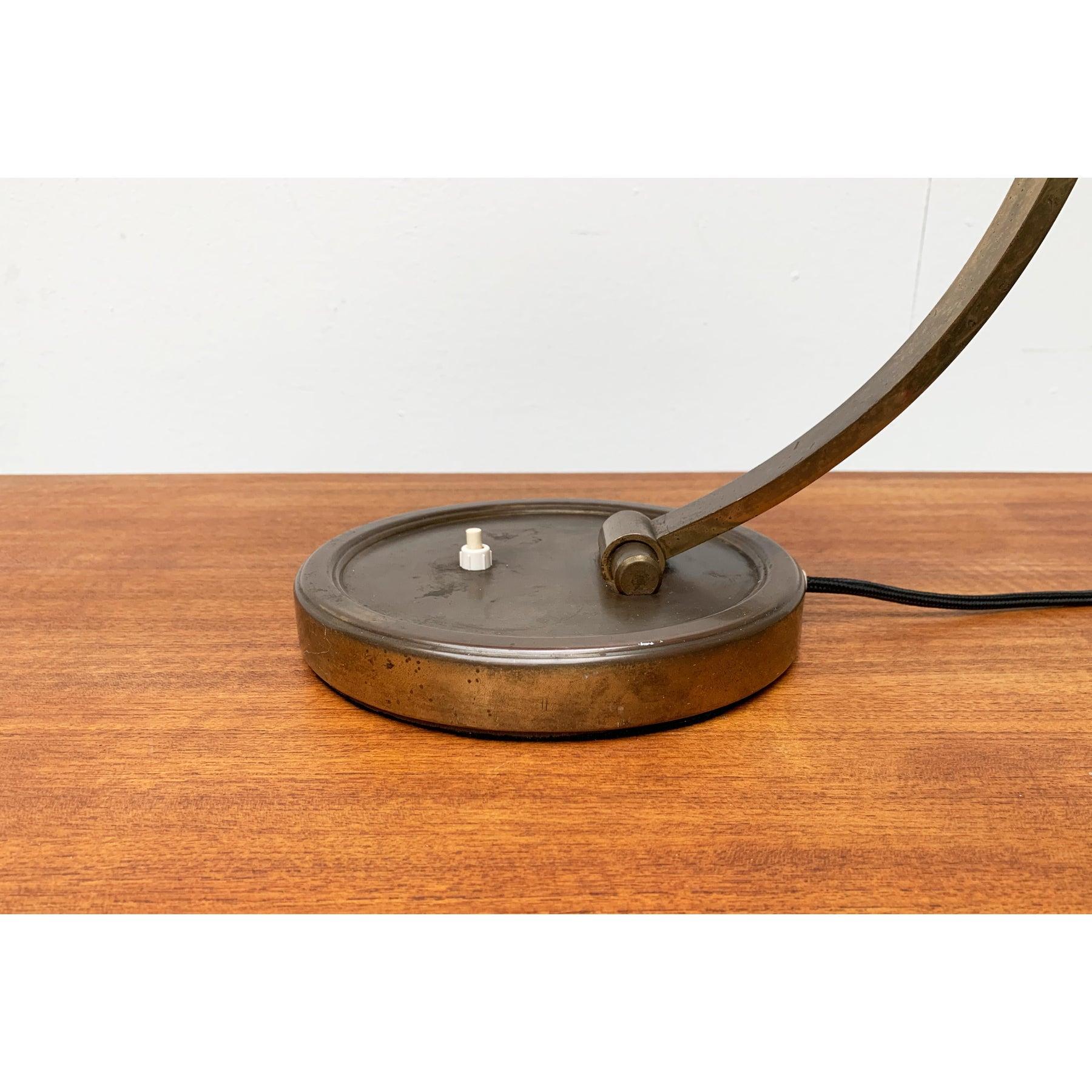 Lámpara de mesa alemana de latón de mediados de siglo de Gecos Cosack en venta 2