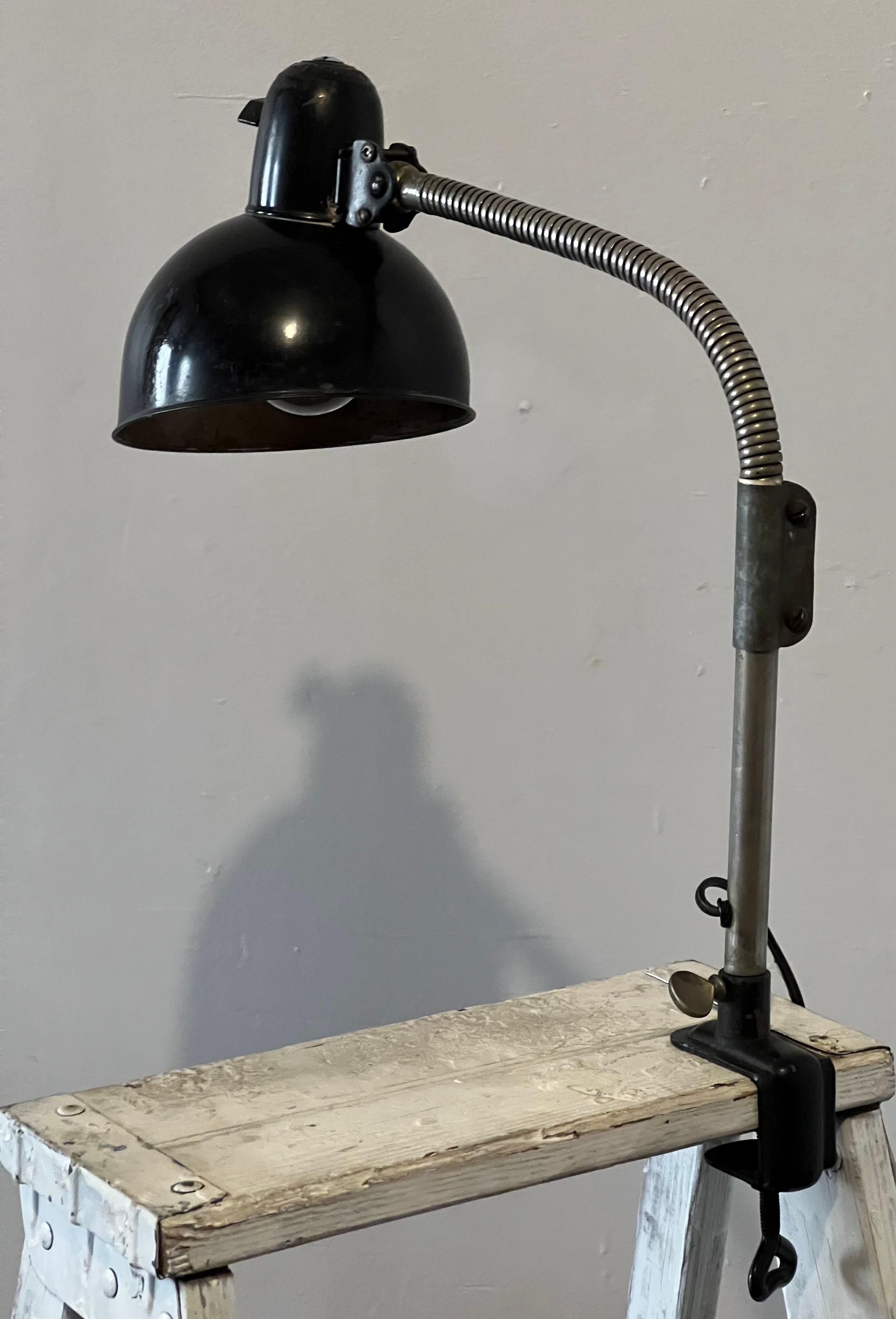 German Mid-Century Christian Dell Bauhaus Clamp Lamp #6470 circa 1930 In Good Condition For Sale In New York, NY