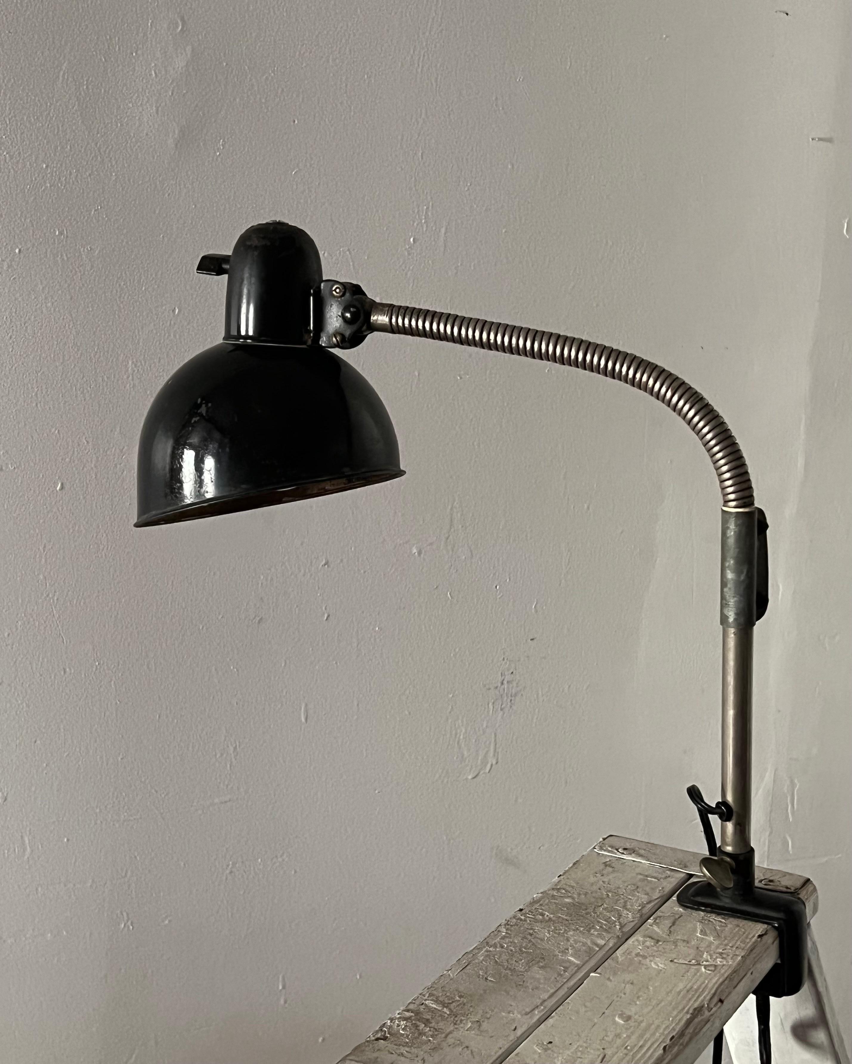 20th Century German Mid-Century Christian Dell Bauhaus Clamp Lamp #6470 circa 1930 For Sale