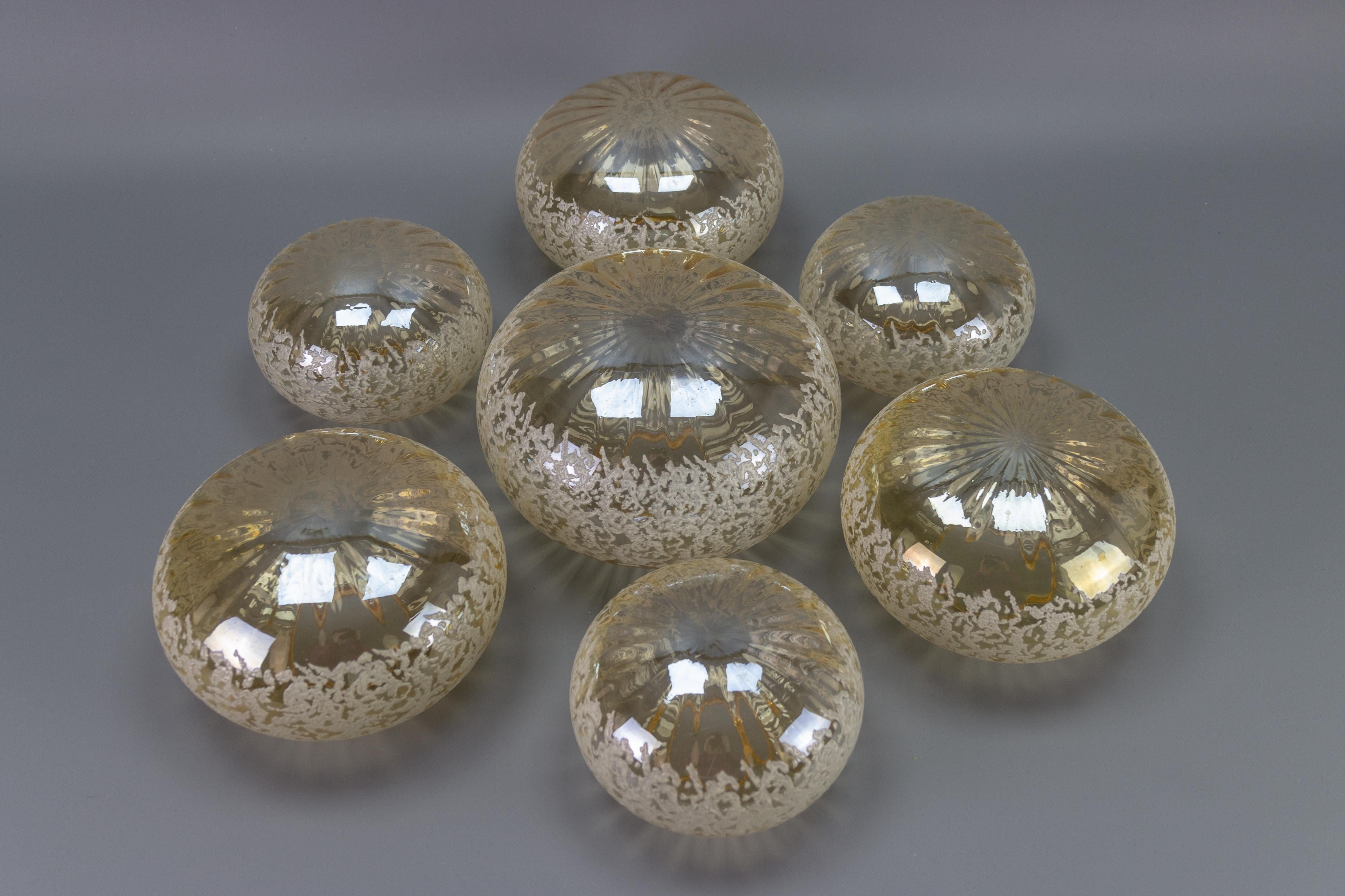 German Mid-Century Glass Globes Cascading Seven-Light Pendant Chandelier 10
