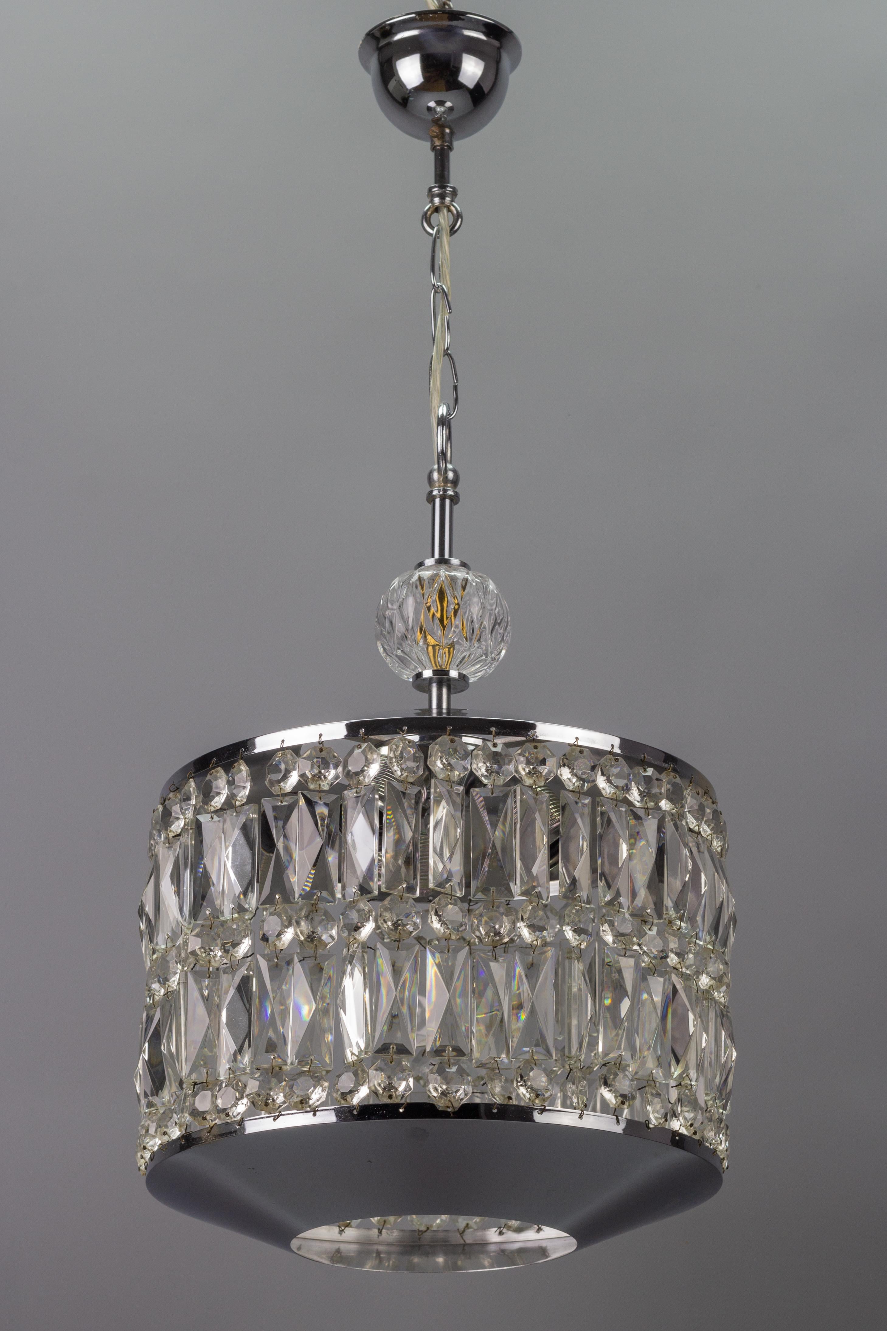 Lustre ou lampe à suspension allemand en cristal et chrome, de style moderne du milieu du siècle dernier en vente 10