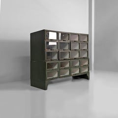 German mid-century modern dark green wooden and glass chest of drawers, 1940s