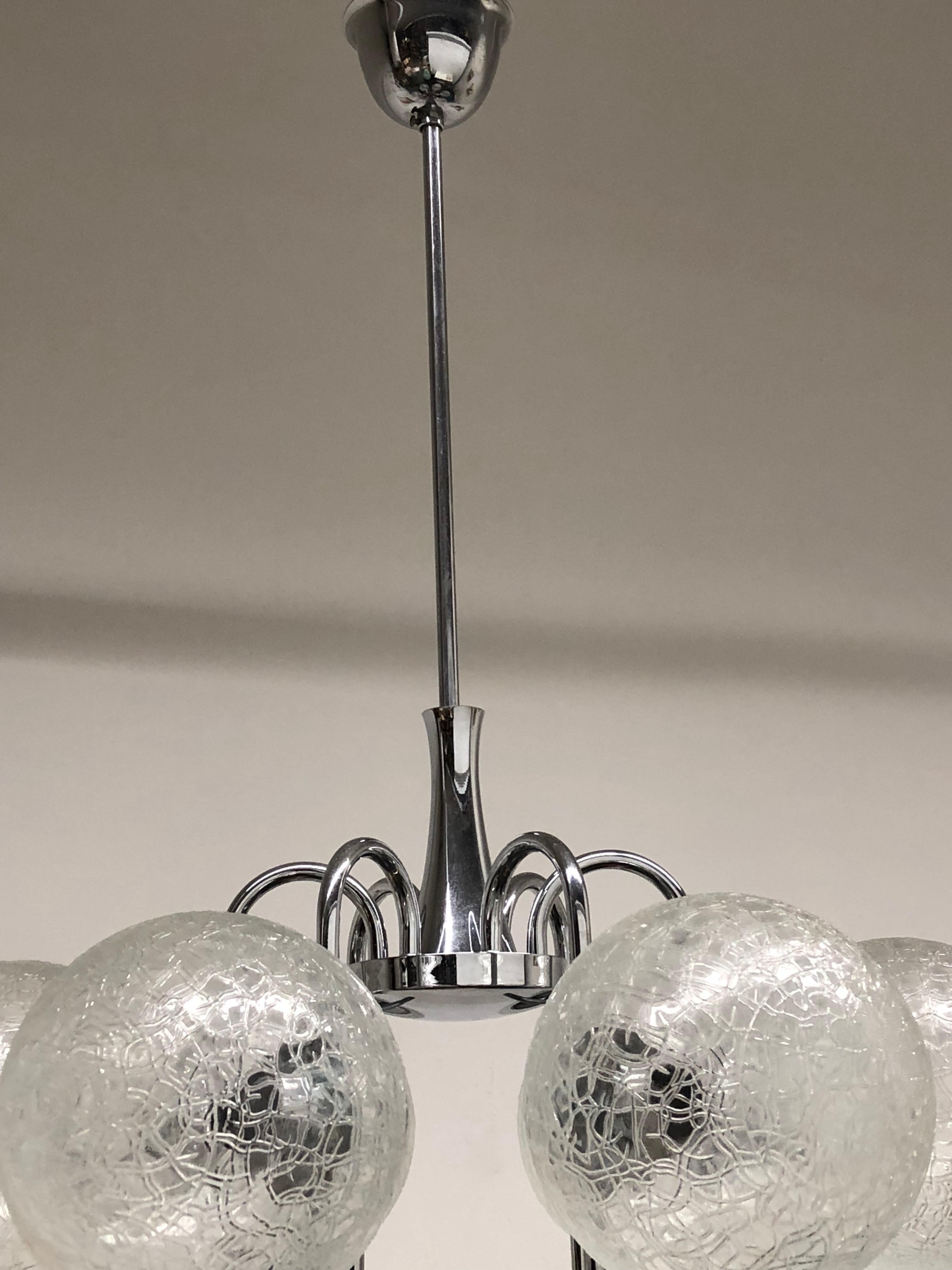 Deutscher Kugel-Sputnik-Kronleuchter aus poliertem Chrom und Glas, Mid-Century Modern (Mitte des 20. Jahrhunderts) im Angebot