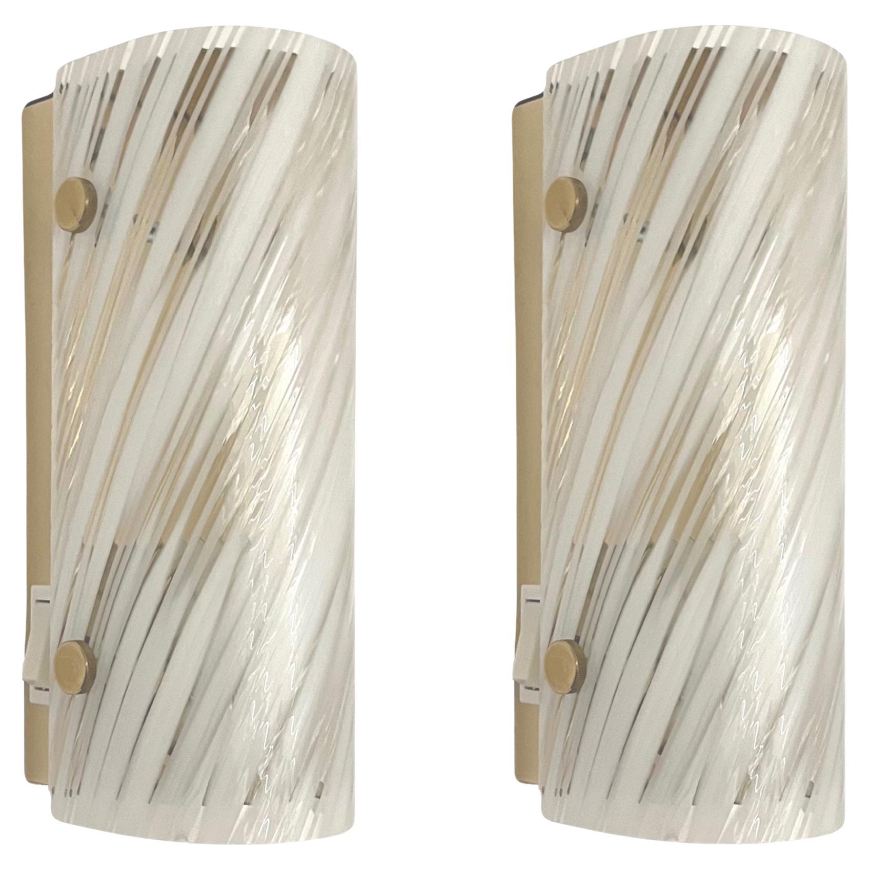 German Mid-Century White Clear Murano Pair of Wall Sconces by Hillebrand, 1970s For Sale