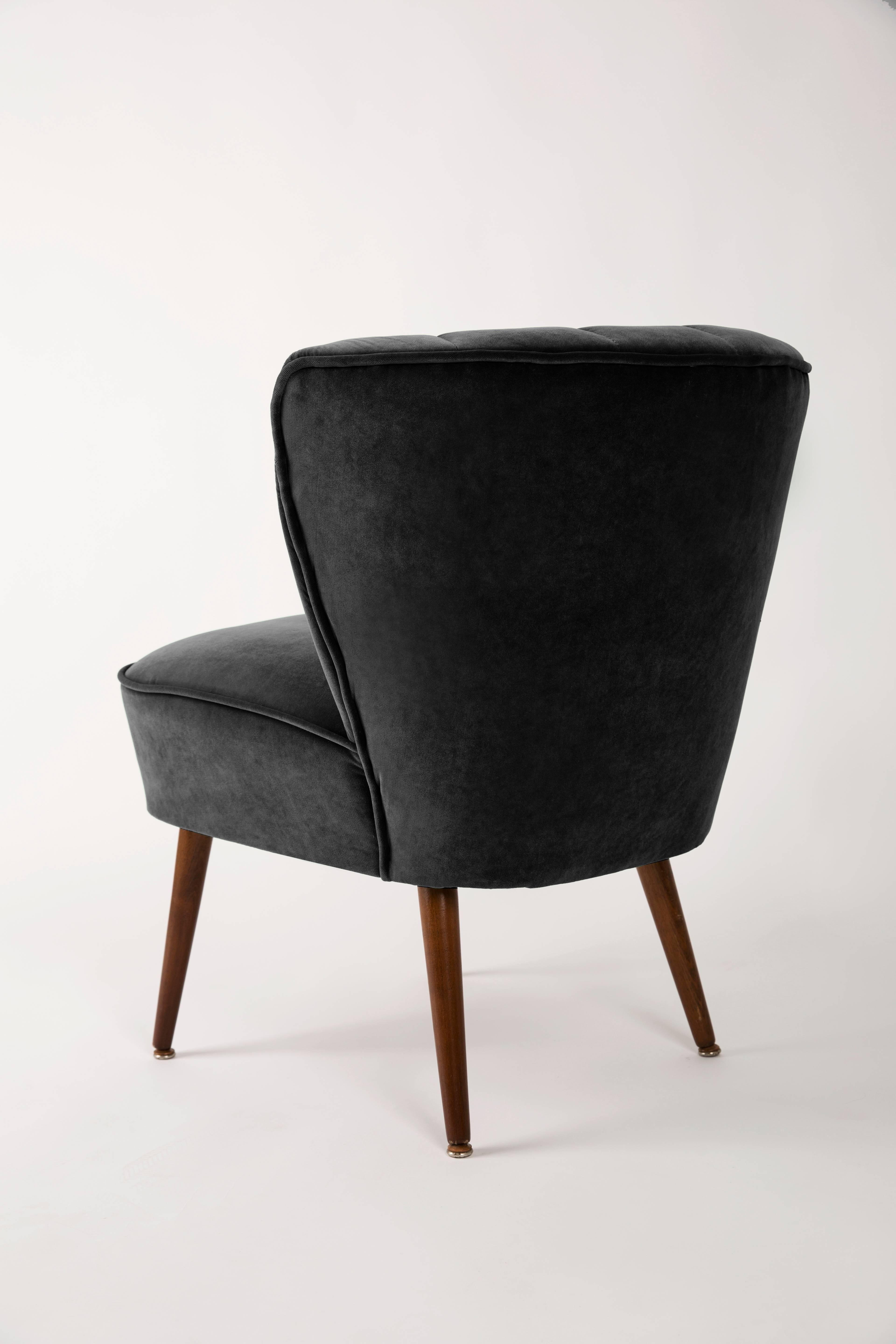 black velvet club chair