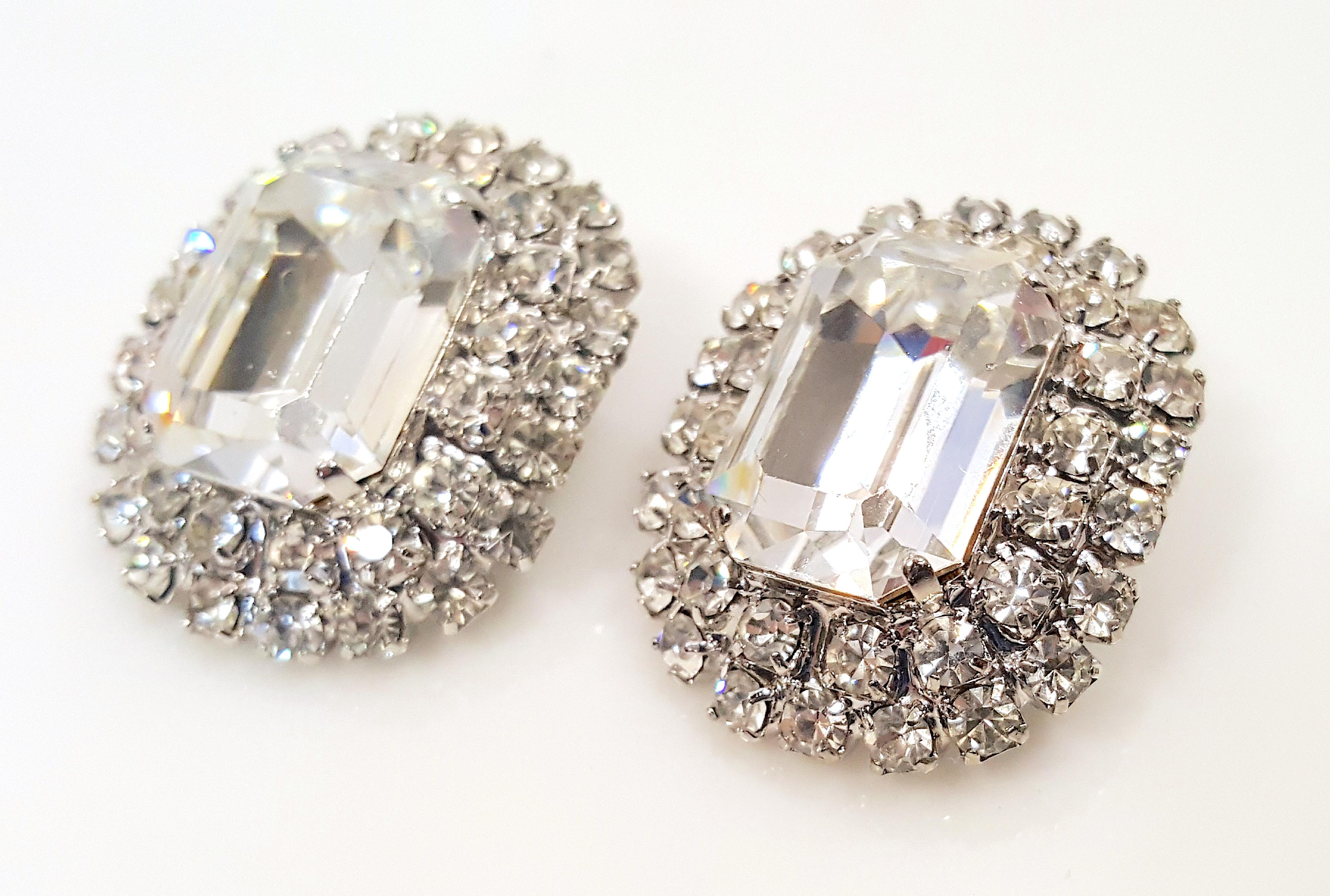 Couture 1950s WestGermany DiorDesigner Crystal DoubleTrimmed EmeraldCut Earrings In Excellent Condition For Sale In Chicago, IL
