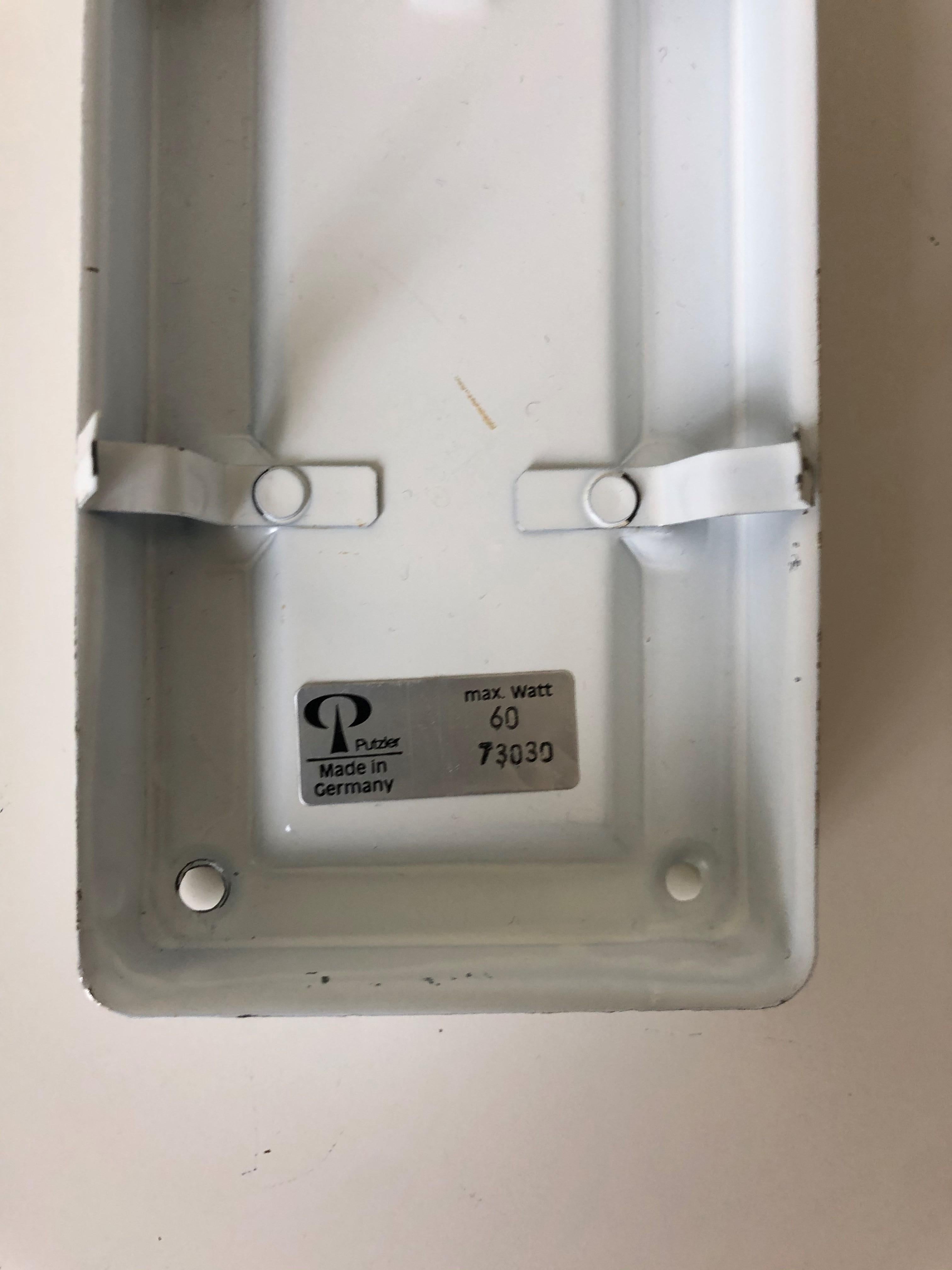 Coppia di applique in vetro del Medioevo tedesco di Peill & Putzler, anni '70 in vendita 4