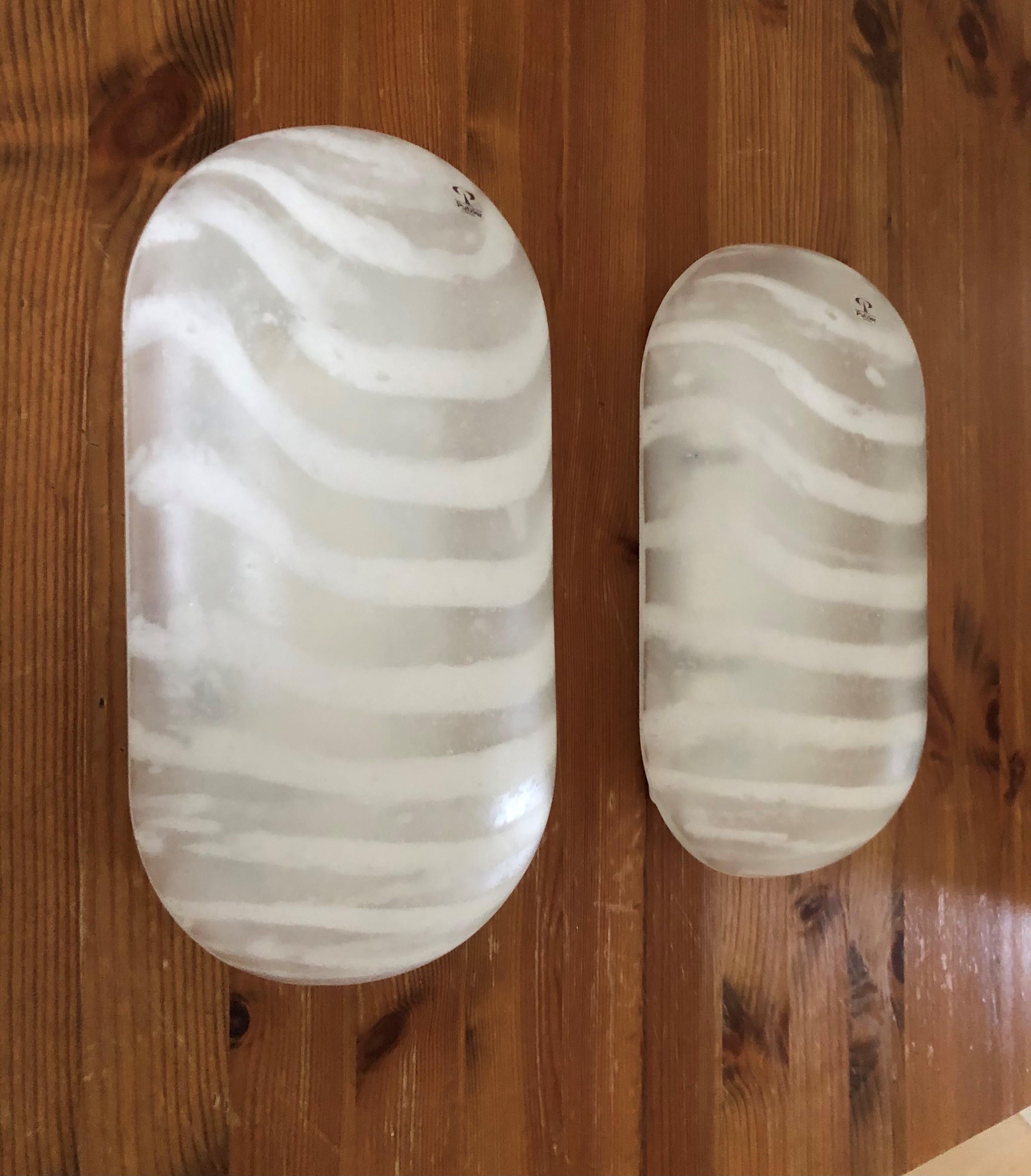 Coppia di applique in vetro del Medioevo tedesco di Peill & Putzler, anni '70 in vendita 1