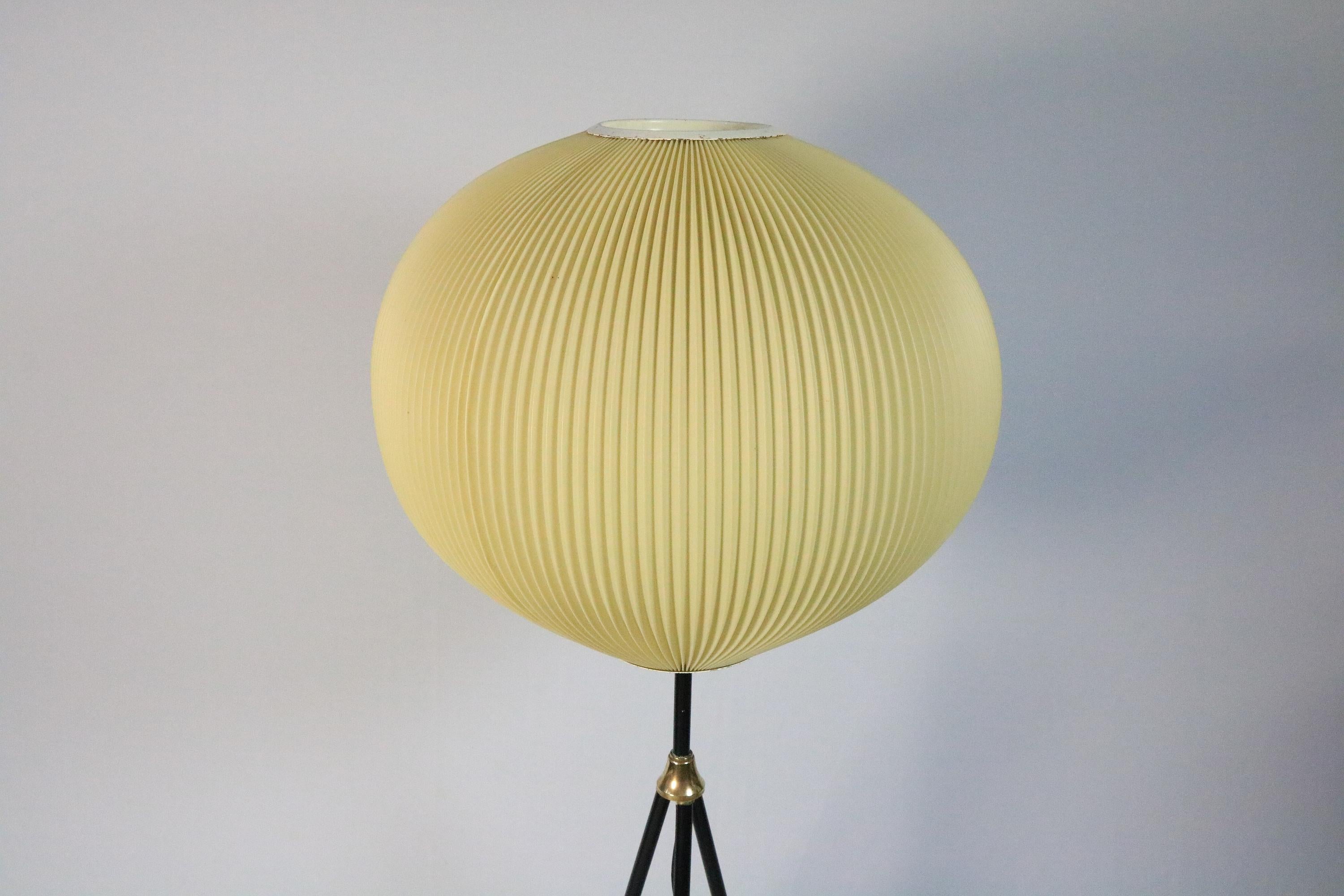 German Midcentury Tripod Floor Lamp, Pleated Lampshade, 50s 60s For Sale 2