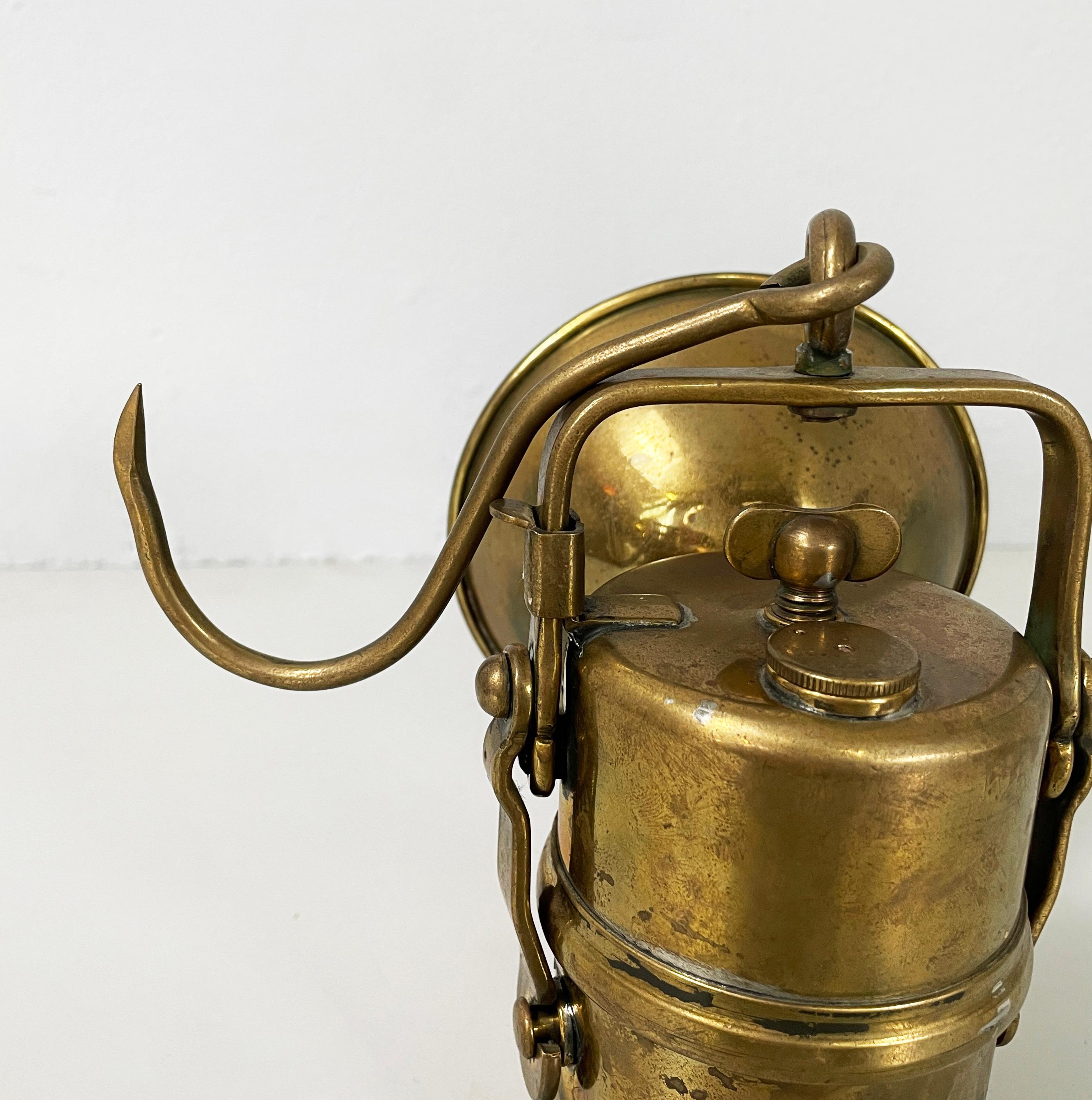 German miner's lantern in brass, late 1800s-early 1900s 2