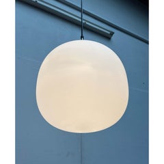 Lampe suspendue minimaliste allemande en verre Ball and Ball de Glashütte Limburg, années 1970