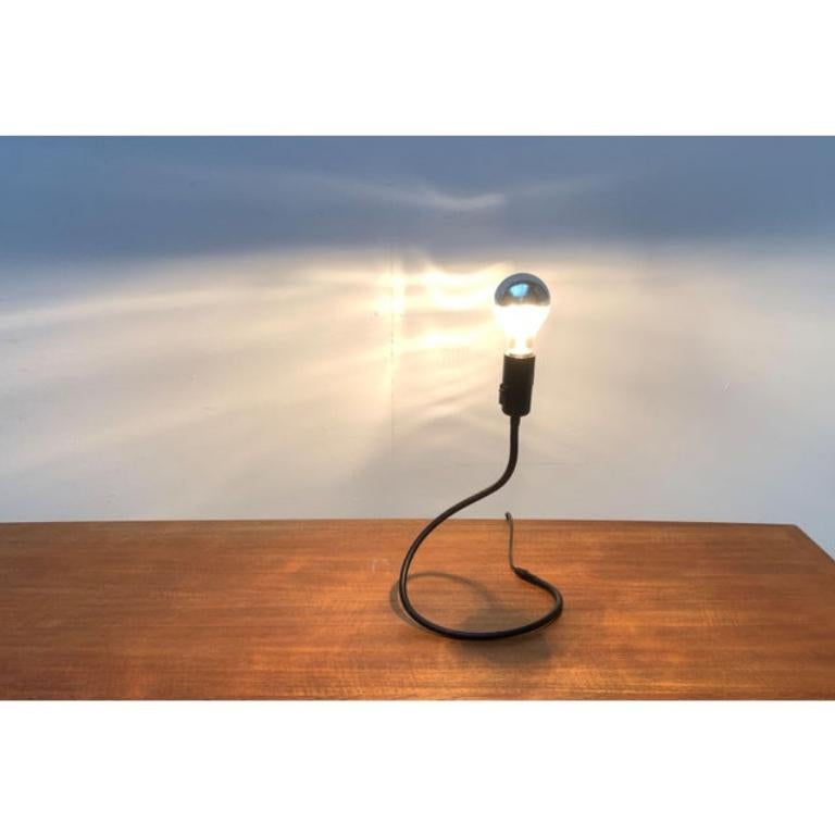 Lámpara de mesa alemana minimalista Lightworm de Walter Schnepel para Tecnolumen en venta 6