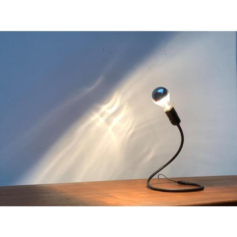 Lámpara de mesa alemana minimalista Lightworm de Walter Schnepel para Tecnolumen Metal en venta