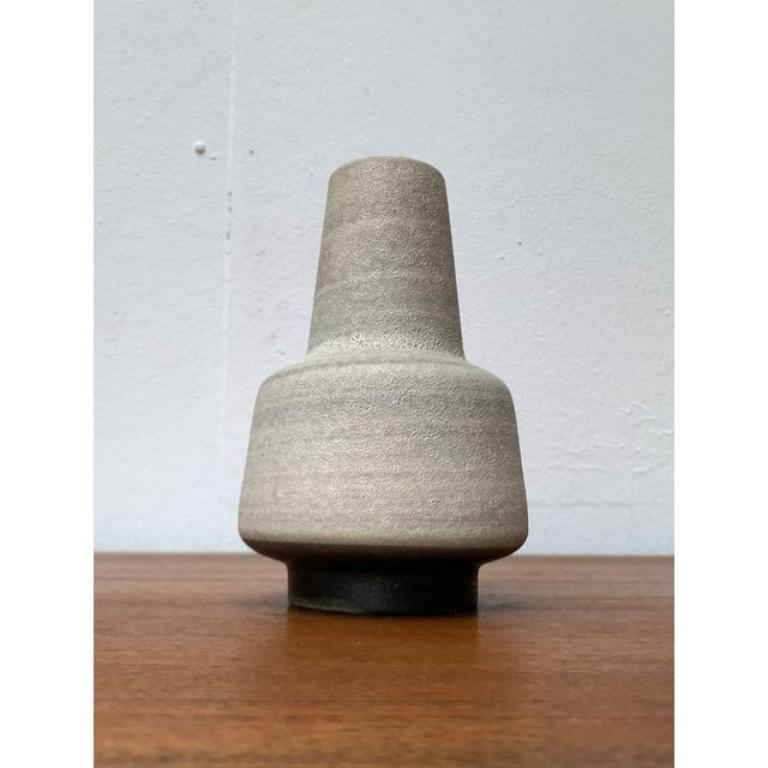 German Minimalist Vase from Überlacker Keramik, 1960s In Excellent Condition For Sale In Hamburg, DE