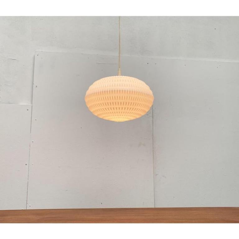 Lampada a sospensione UFO tedesca Model 2196 di Aloys Ferdinand Gangkofner, anni '60 in vendita 1