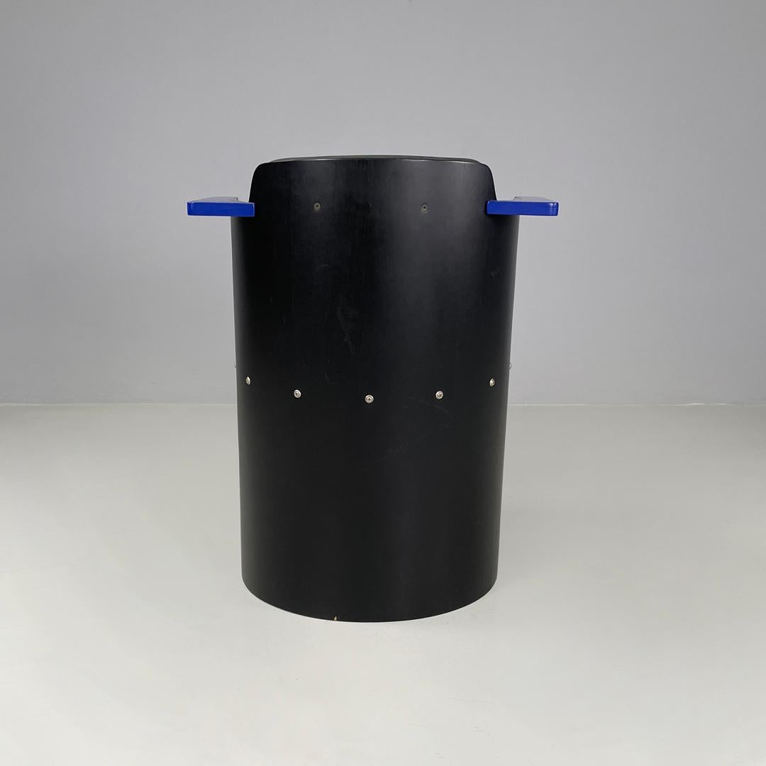 Metal German modern blue and black wooden chairs D61 by El Lissitzky for Tecta, 1970s For Sale
