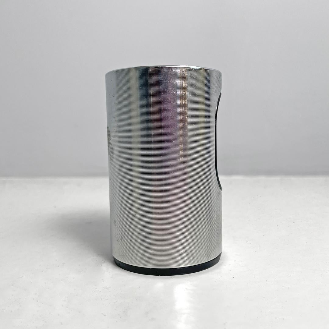 German modern metal and plastic table lighter T2 by Dieter Rams for Braun, 1970s In Fair Condition For Sale In MIlano, IT