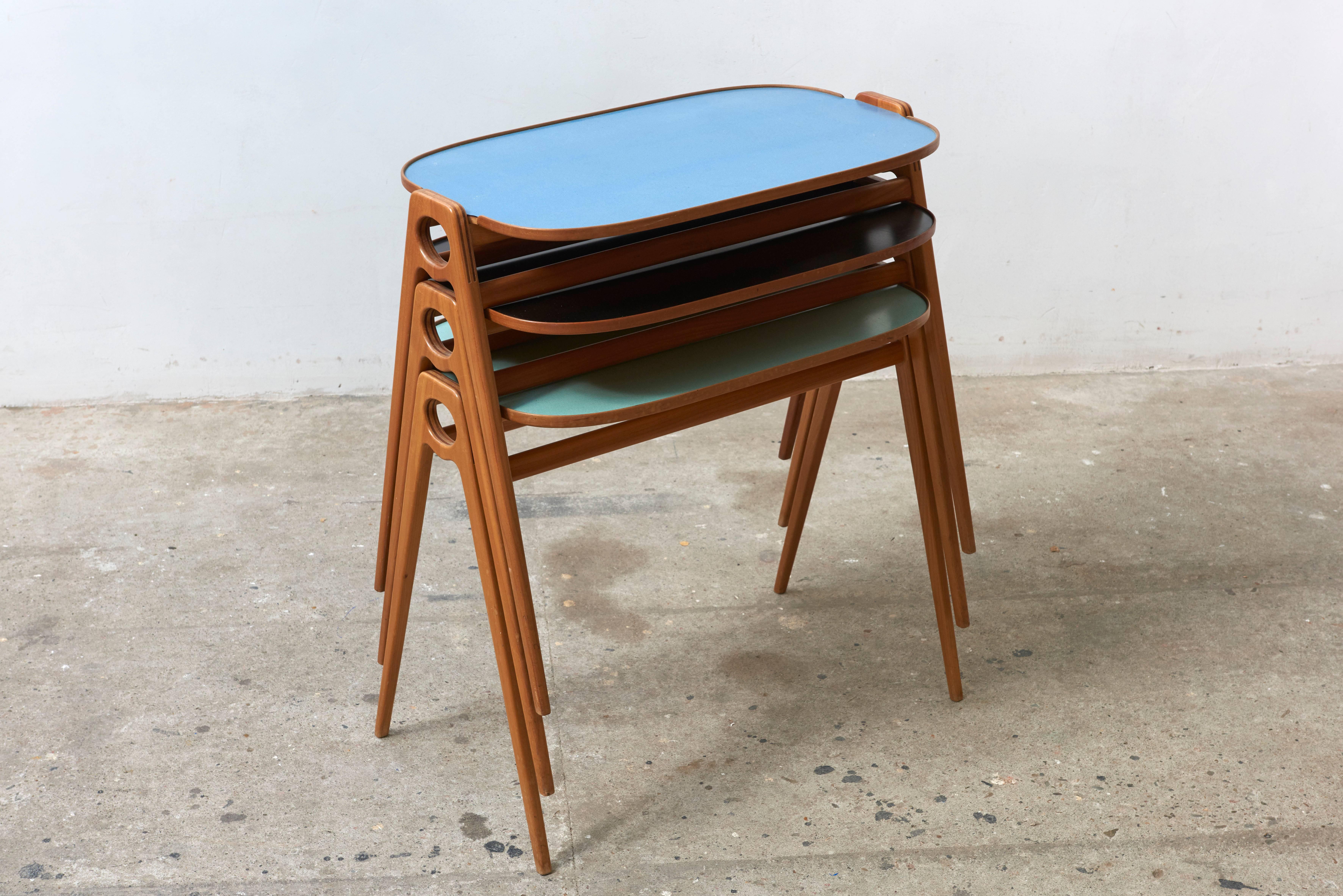 Mid-Century Modern German Modernist WK Mobel Stacking Nesting-Side Coffee Tables in Walnut, 1960s