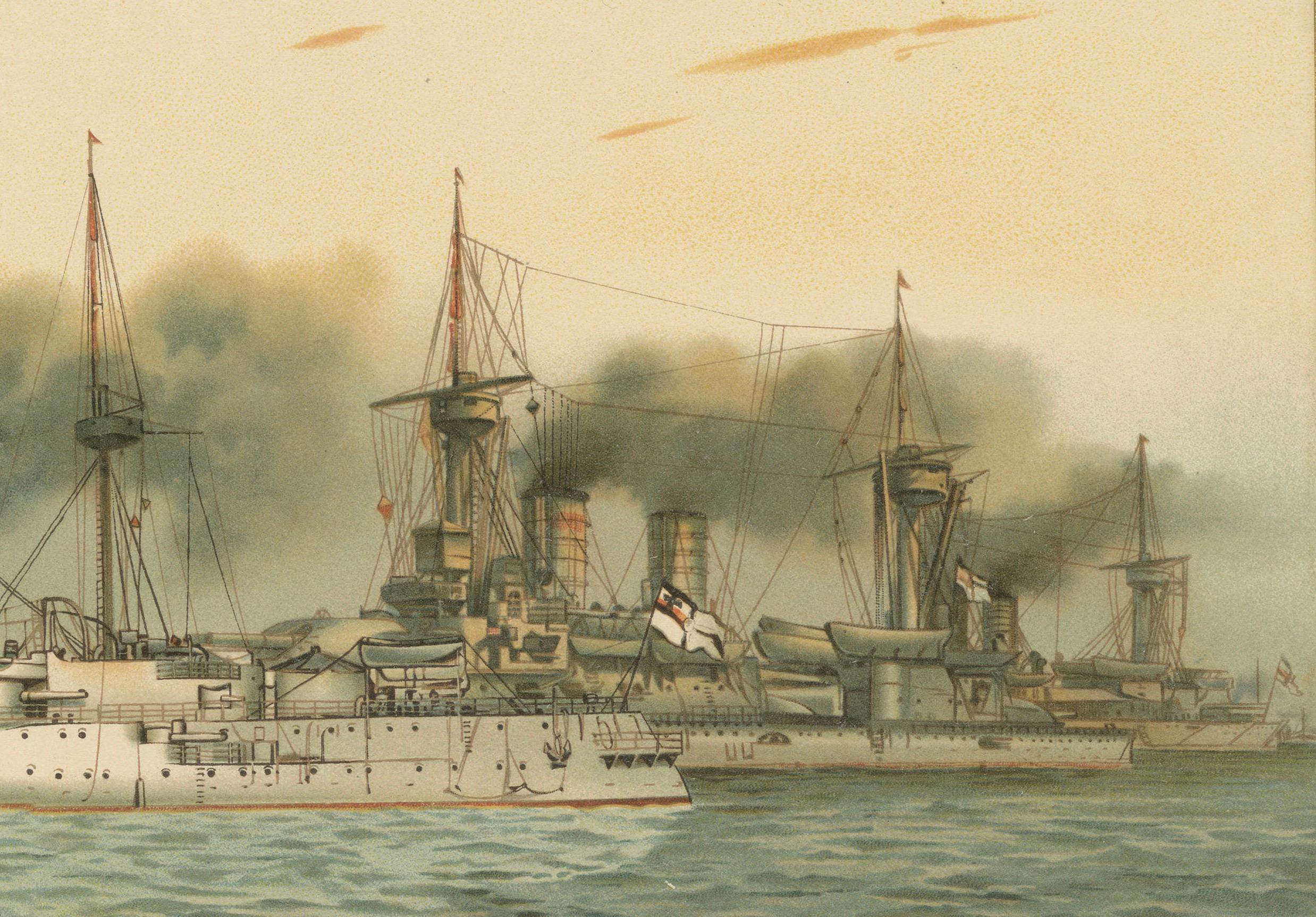 Titolo: Squadriglia di addestramento della Marina Imperiale Tedesca: SMS Victoria Louise, Kurfürst Friedrich Wilhelm e Weissenburg - 1903 Cromolitografia

Questa cromolitografia del 1903 di Hugo Graf, tratta da *Deutschland zur See*, raffigura una