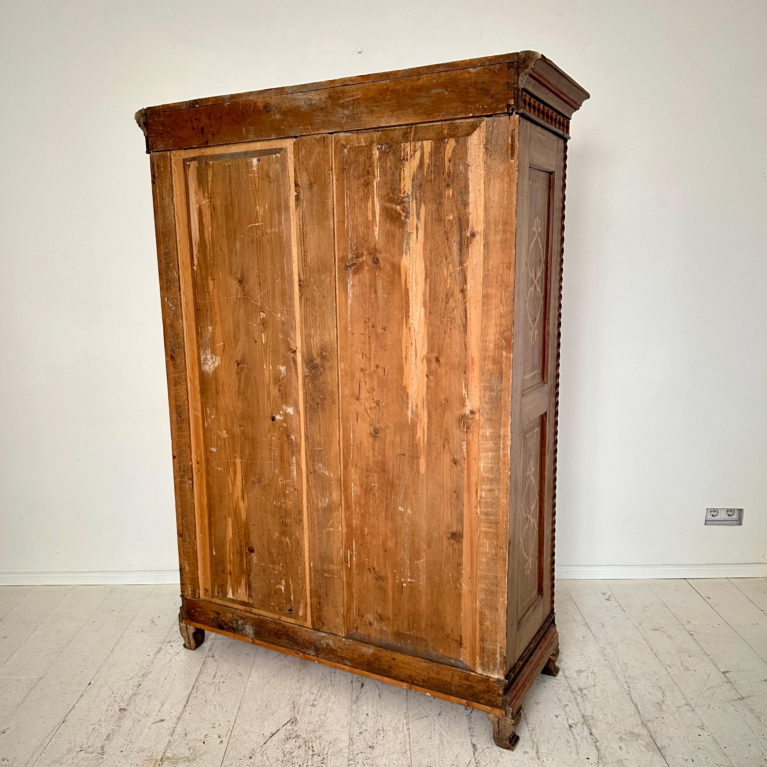 German Neo-Gothic Painted and Carved Cupboard, around 1870 For Sale 6
