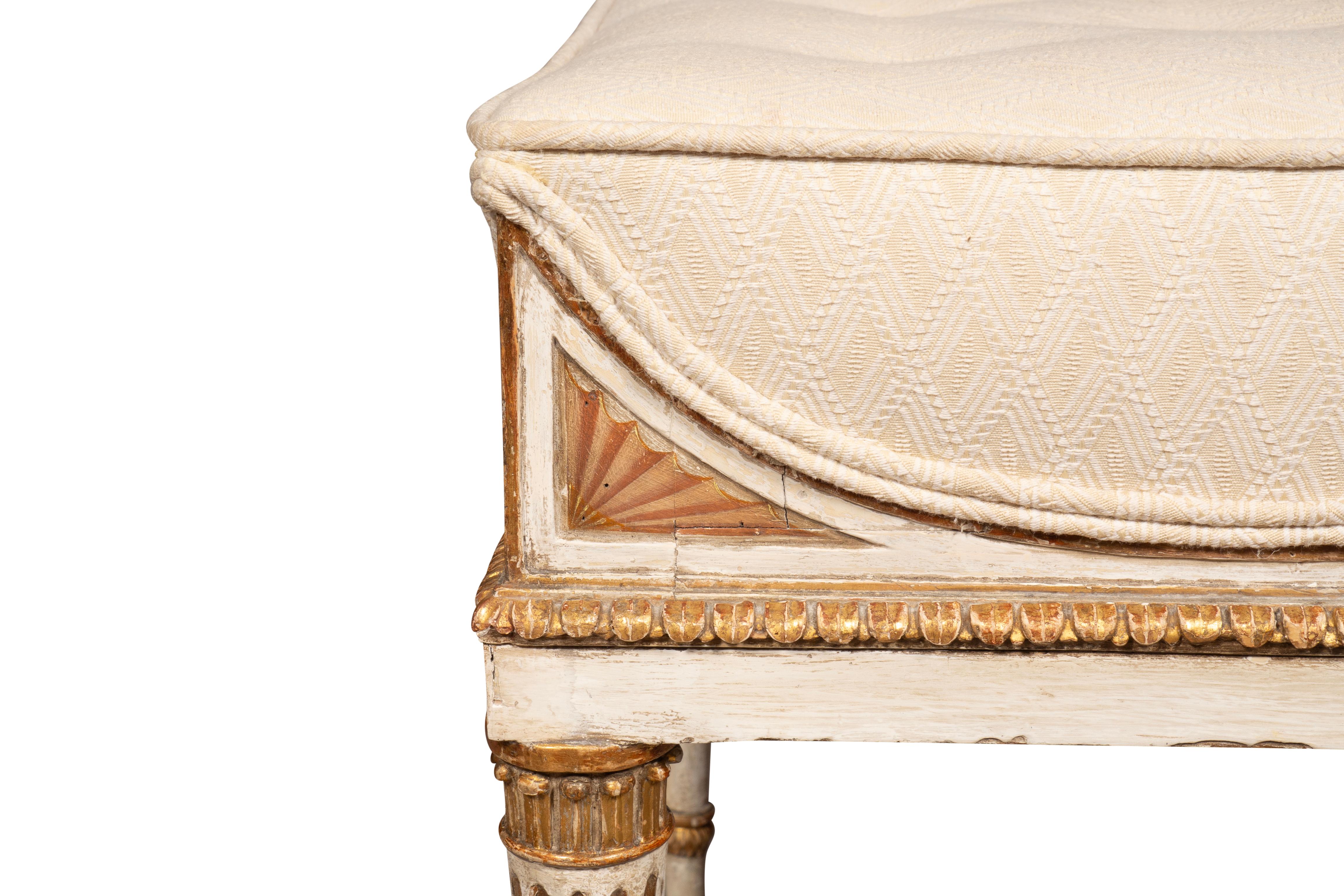  German Neoclassical Creme Painted And Giltwood Bench From Schloss Seelowitz For Sale 3