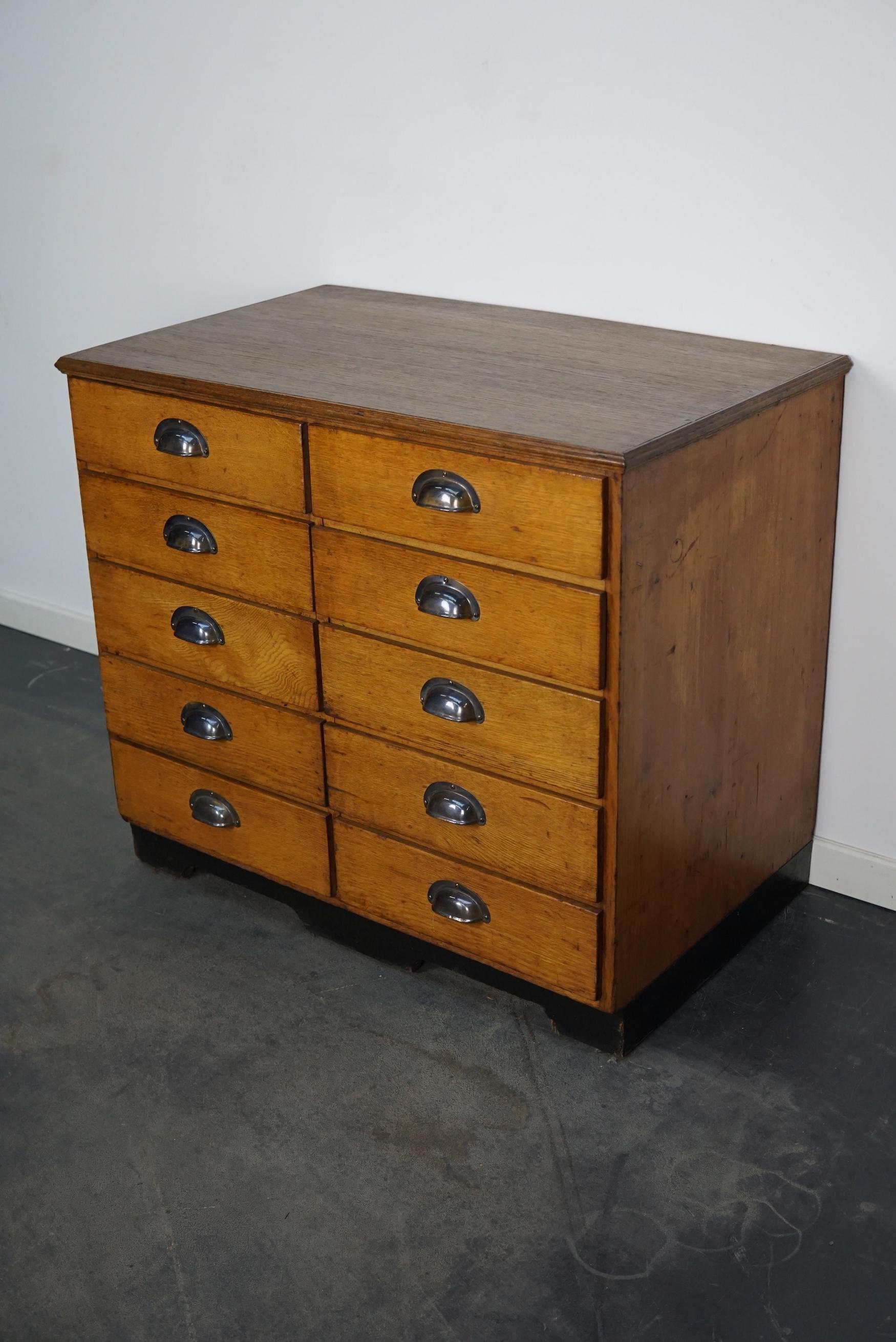 German Oak / Pine Apothecary Cabinet or Bank of Drawers, Mid-20th Century For Sale 5
