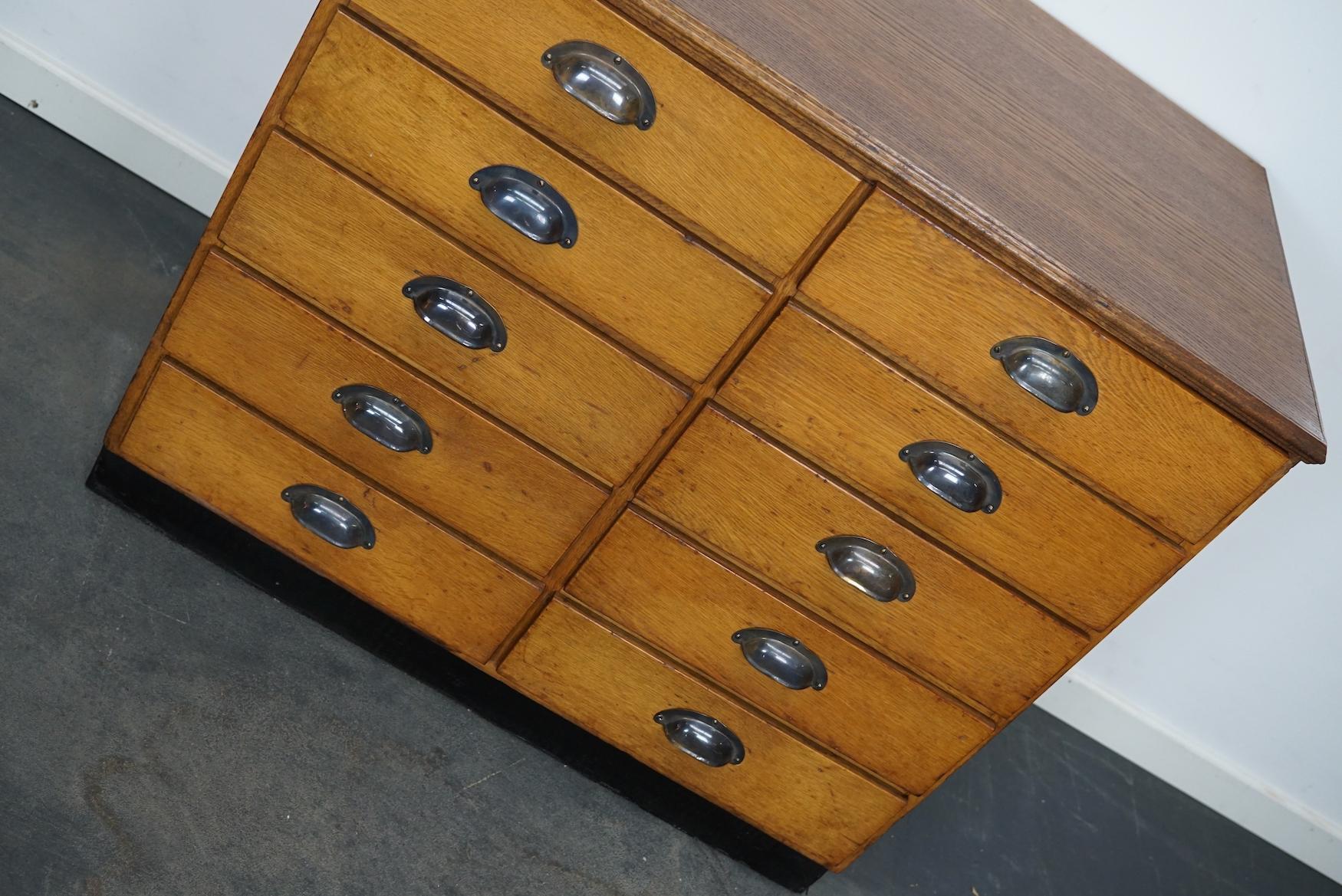 German Oak / Pine Apothecary Cabinet or Bank of Drawers, Mid 20th Century In Good Condition In Nijmegen, NL