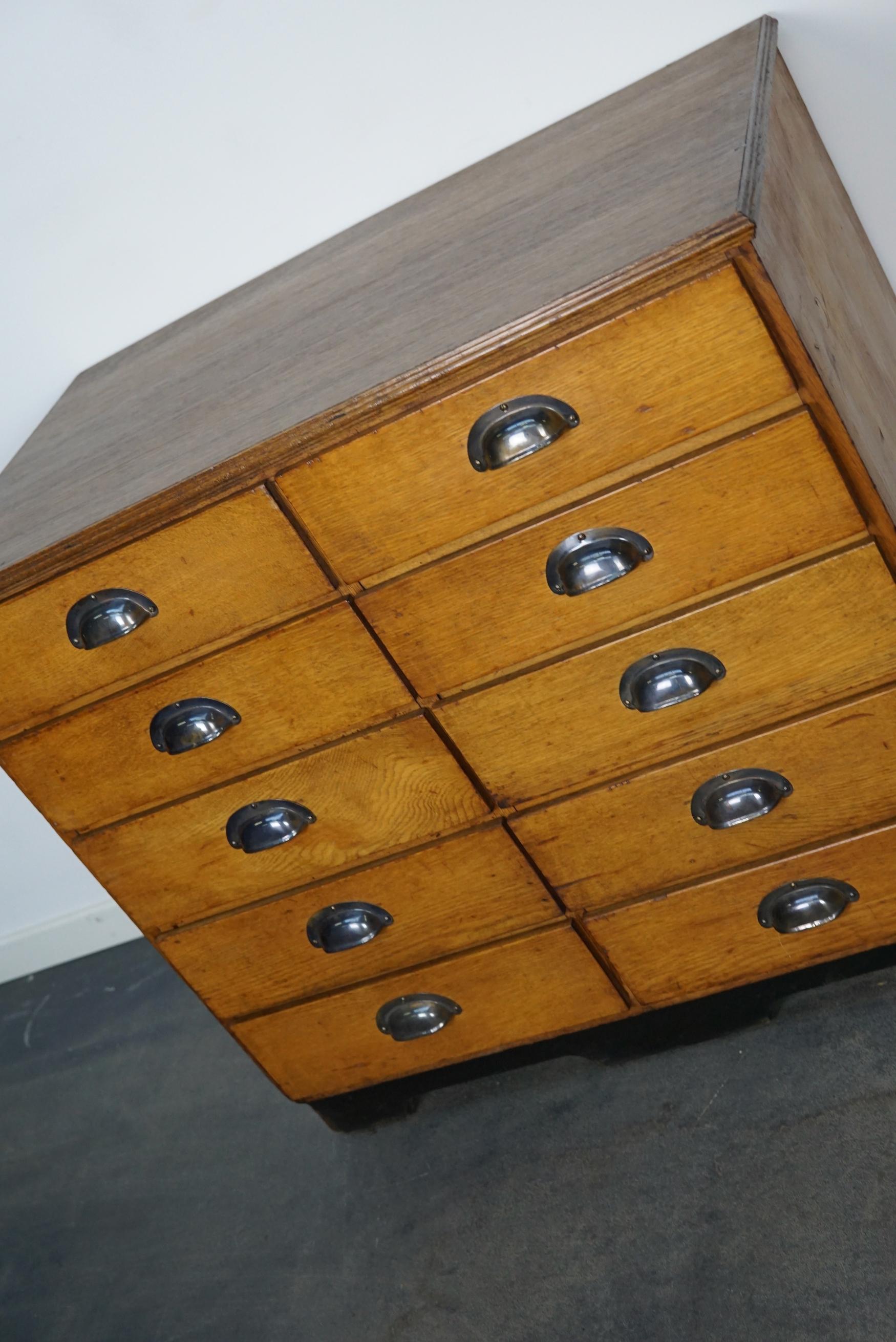 German Oak / Pine Apothecary Cabinet or Bank of Drawers, Mid-20th Century For Sale 4