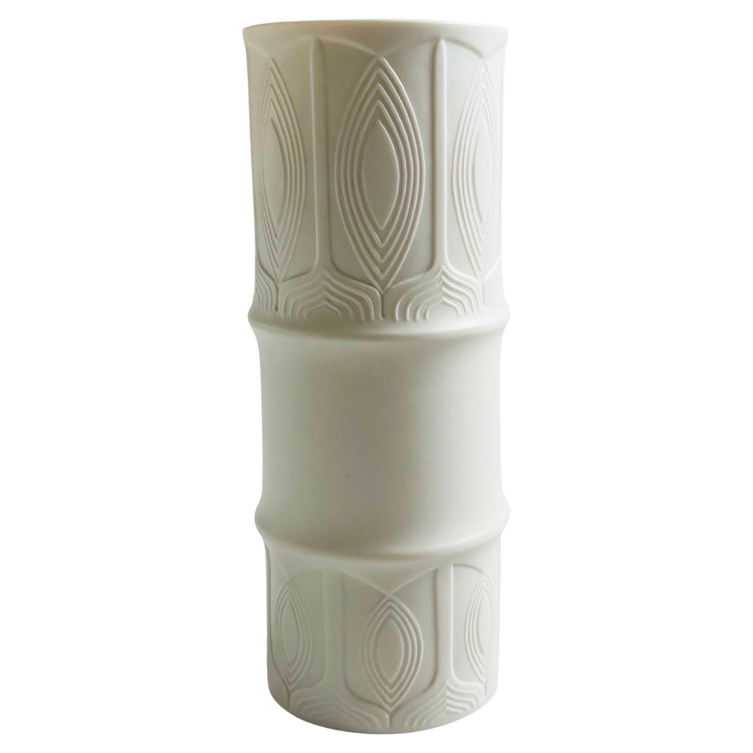 Vaso in porcellana di bisquit Op Art tedesco di Lorenz Hutschenreuther