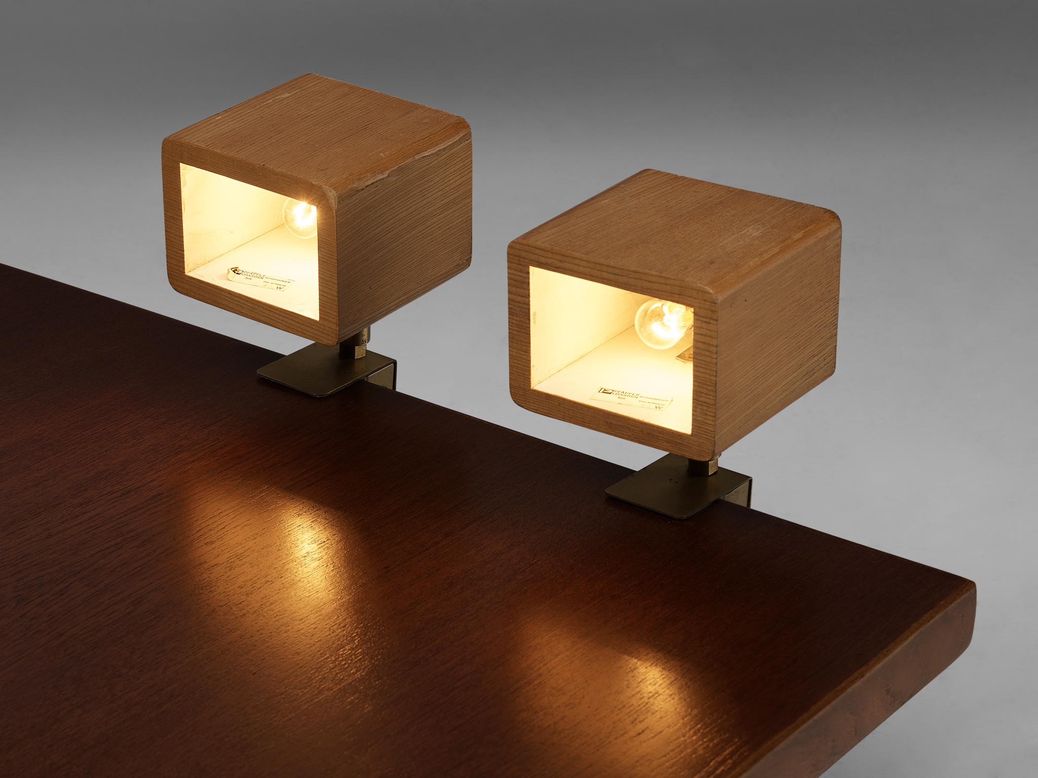 Pfäffle Leuchten Schwenningen, Pair of desk lamps, veneer wood, brass, Germany, 1950s

This well-designed pair of desk lamps embodies a modern and clean aesthetics based on a solid construction executed in solely honest, materials. The lampshade