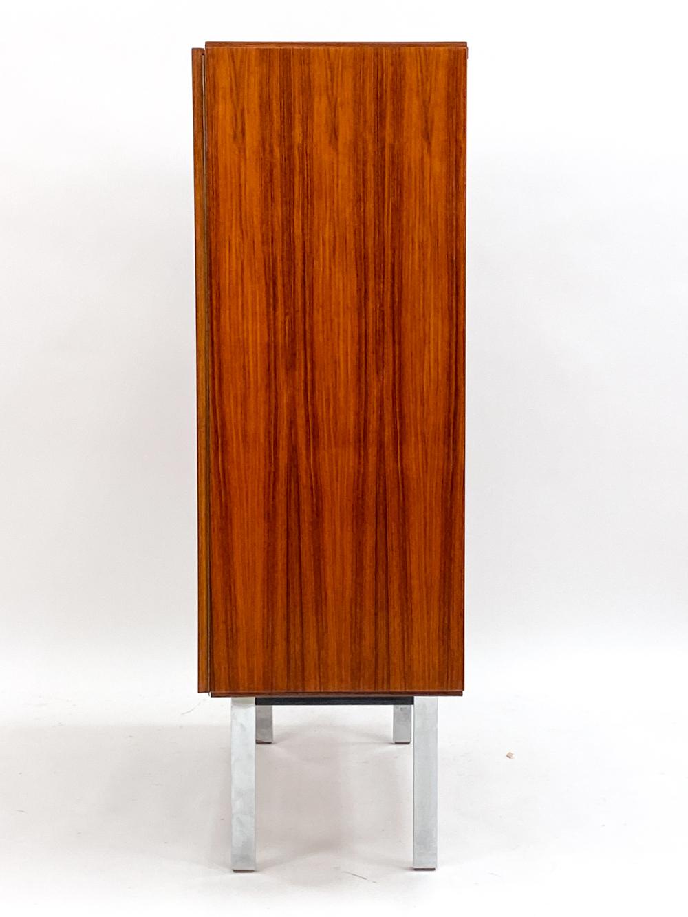 Credenza tedesca in palissandro e cromo con decorazione a intarsio, circa anni '60 in vendita 3