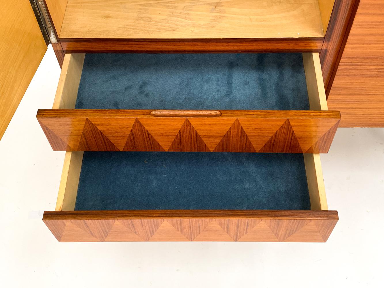 XX secolo Credenza tedesca in palissandro e cromo con decorazione a intarsio, circa anni '60 in vendita