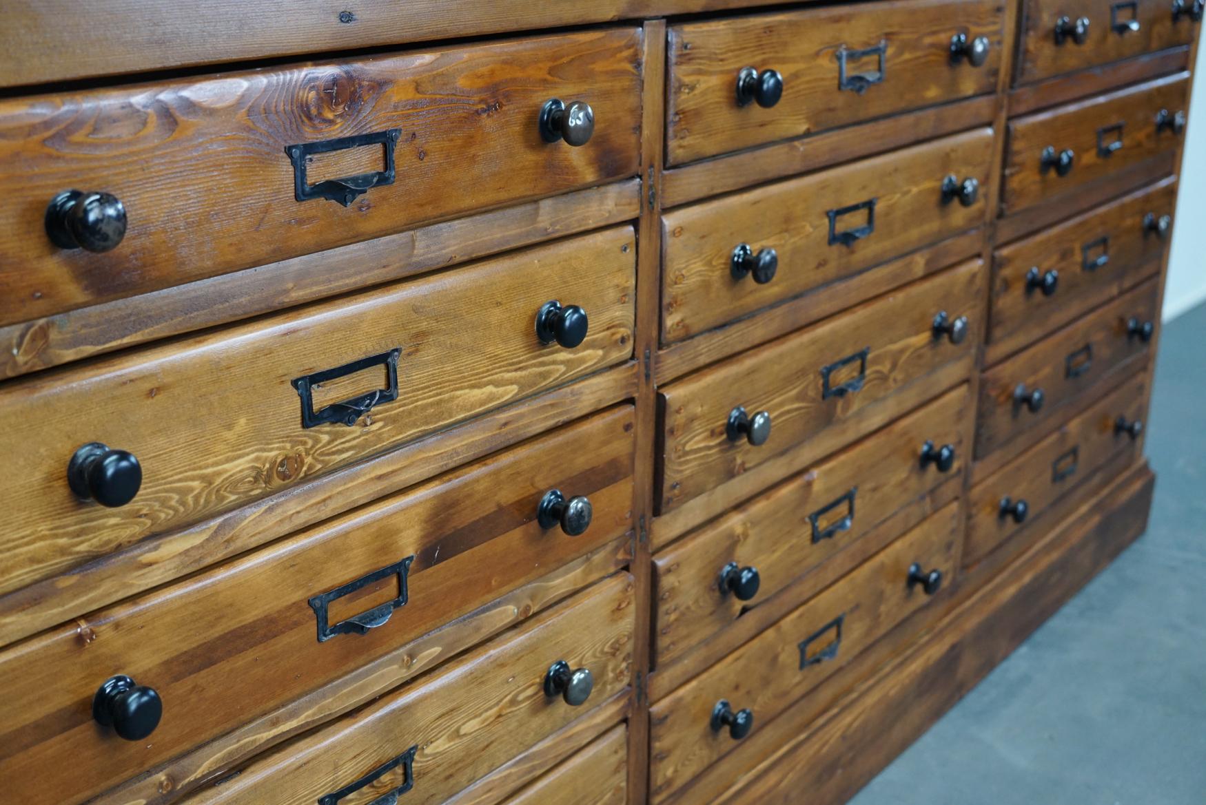 German Pine Apothecary Cabinet, 1950s In Good Condition In Nijmegen, NL