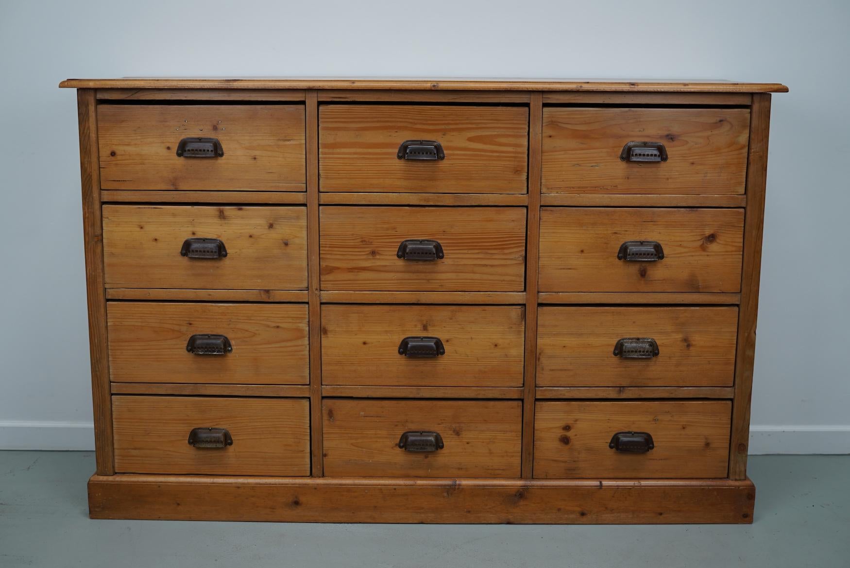 German Pine Apothecary Cabinet or Bank of Drawers, ca 1930s In Good Condition In Nijmegen, NL