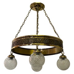 Lampadario Art Deco tedesco in ottone lucido e cristallo tagliato, anni '20 circa